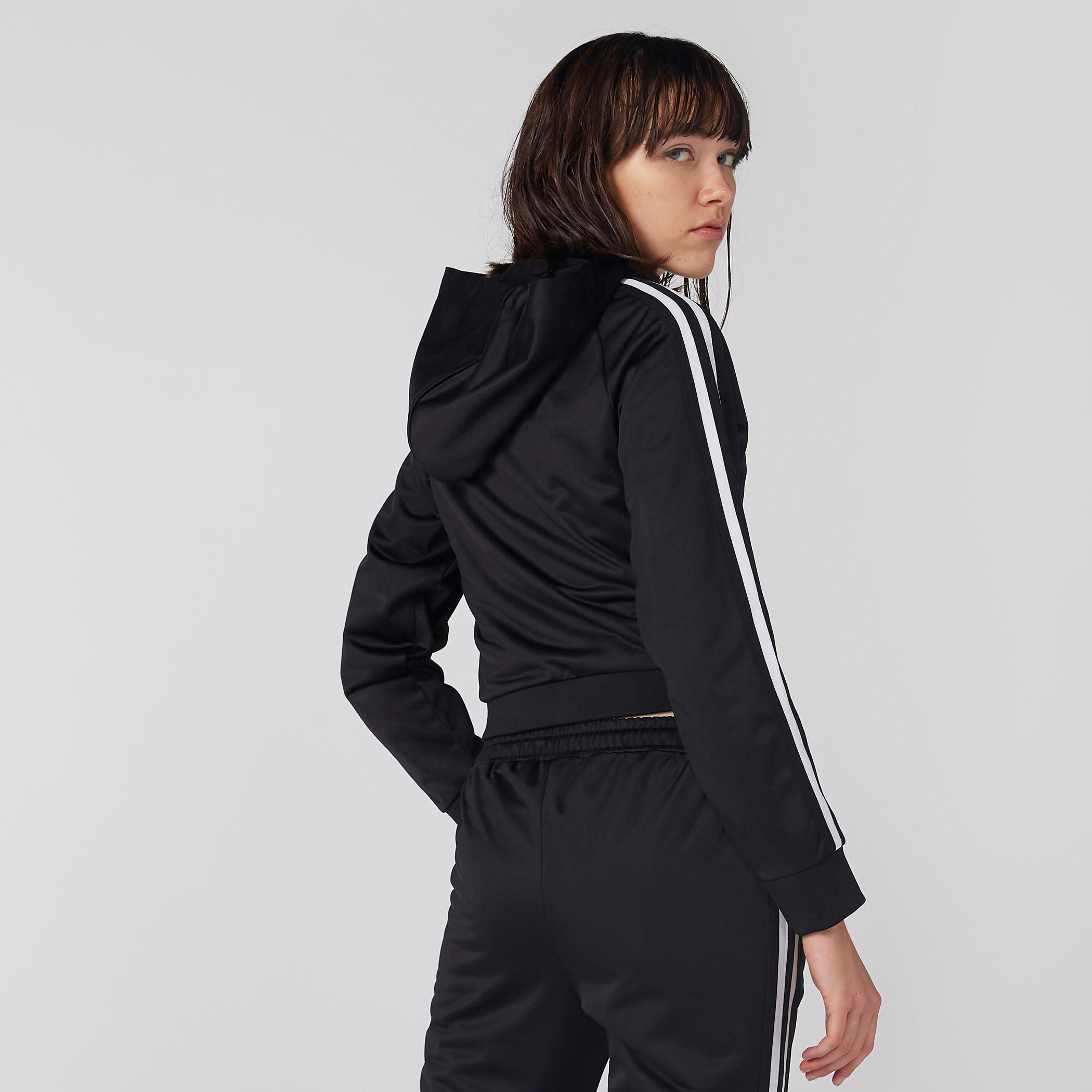 جاكيت بقبّعة وأكمام مغايرة وسحاب إغلاق-women-clothing-sportswearandactivewear-coatsandjackets-jackets-image-3