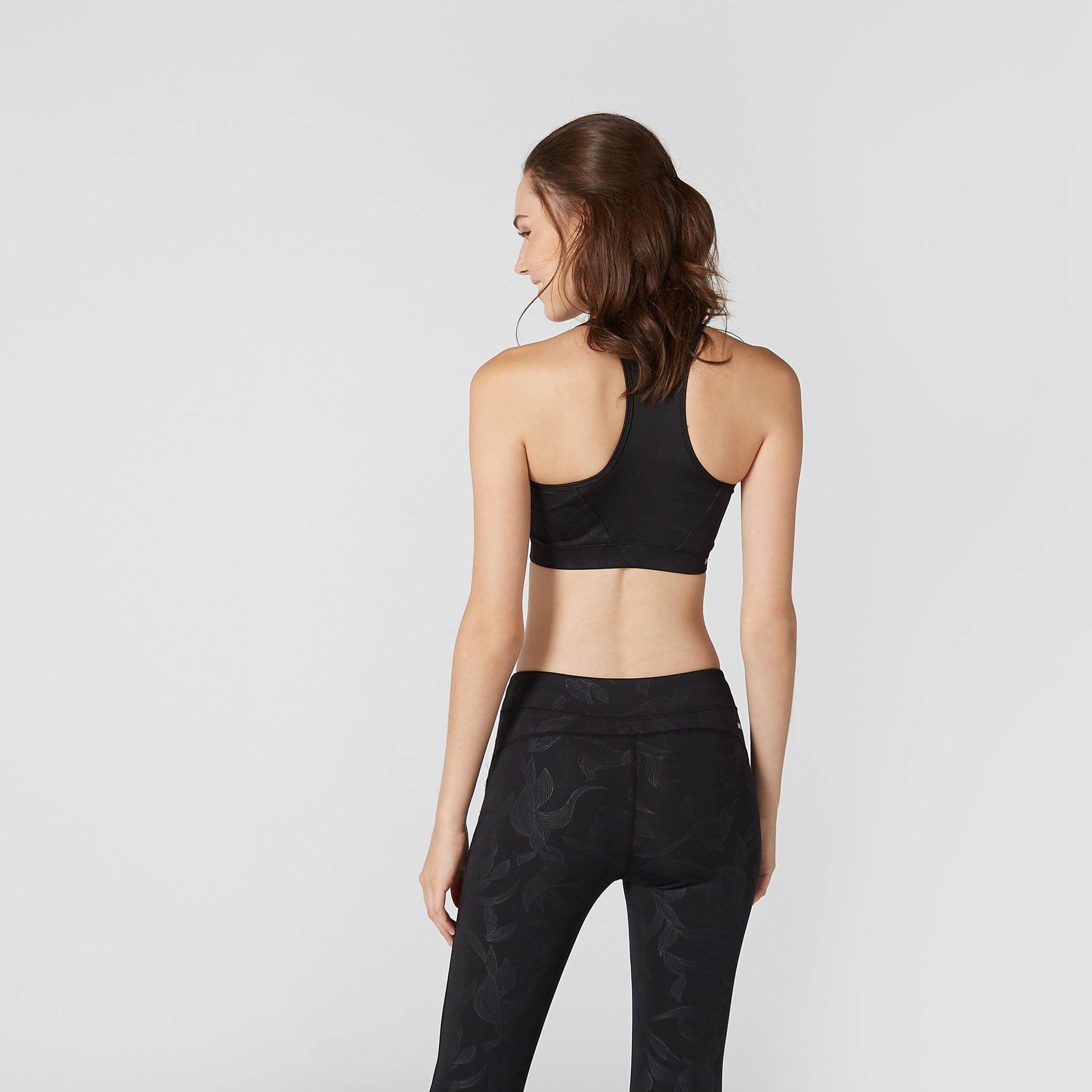 Printed Sports Bra with Scoop Neck and Back Mesh Insert-women-clothing-sportswearandactivewear-sportsbras-image-3