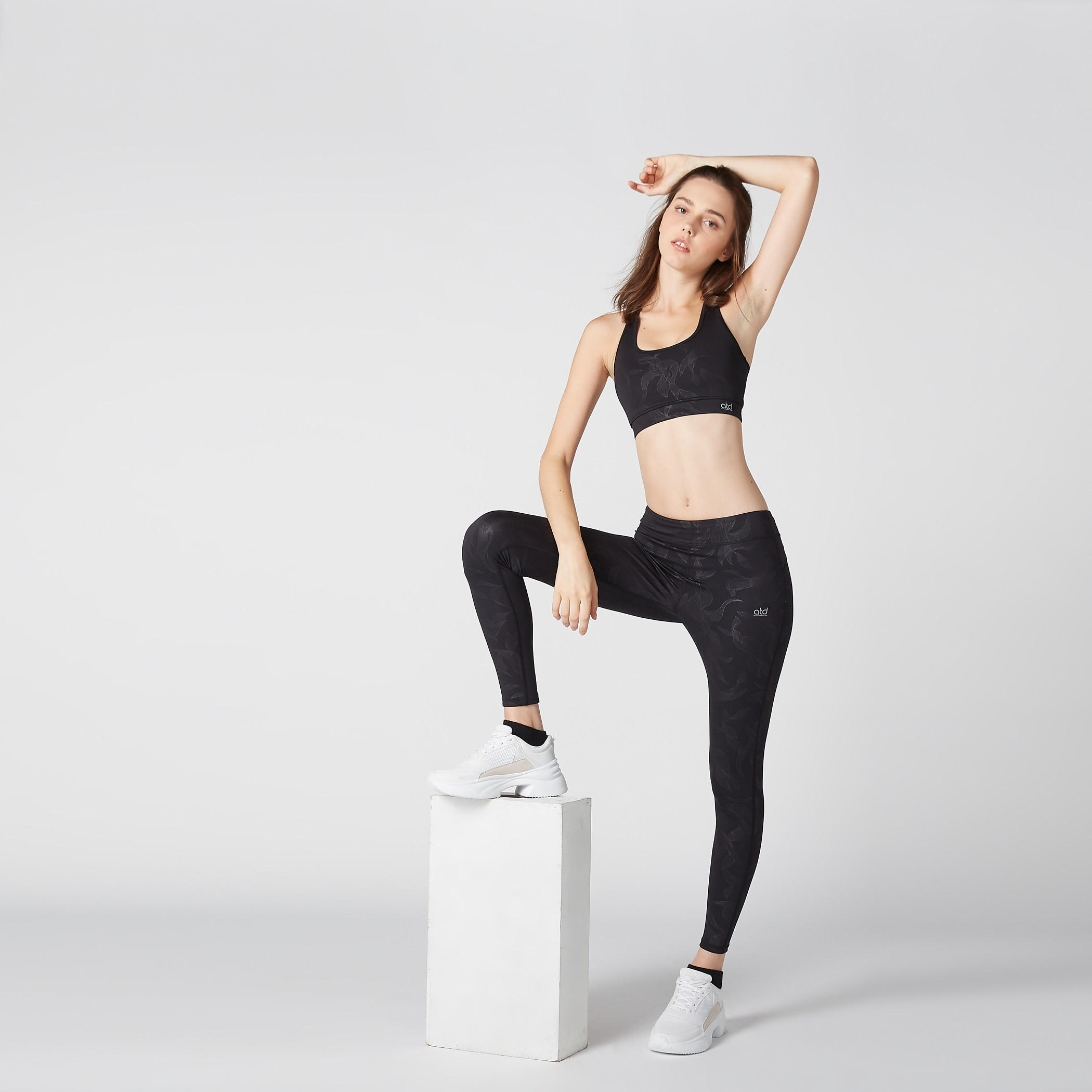 بنطال ليقنز بطبعات-women-clothing-sportswearandactivewear-bottoms-image-2