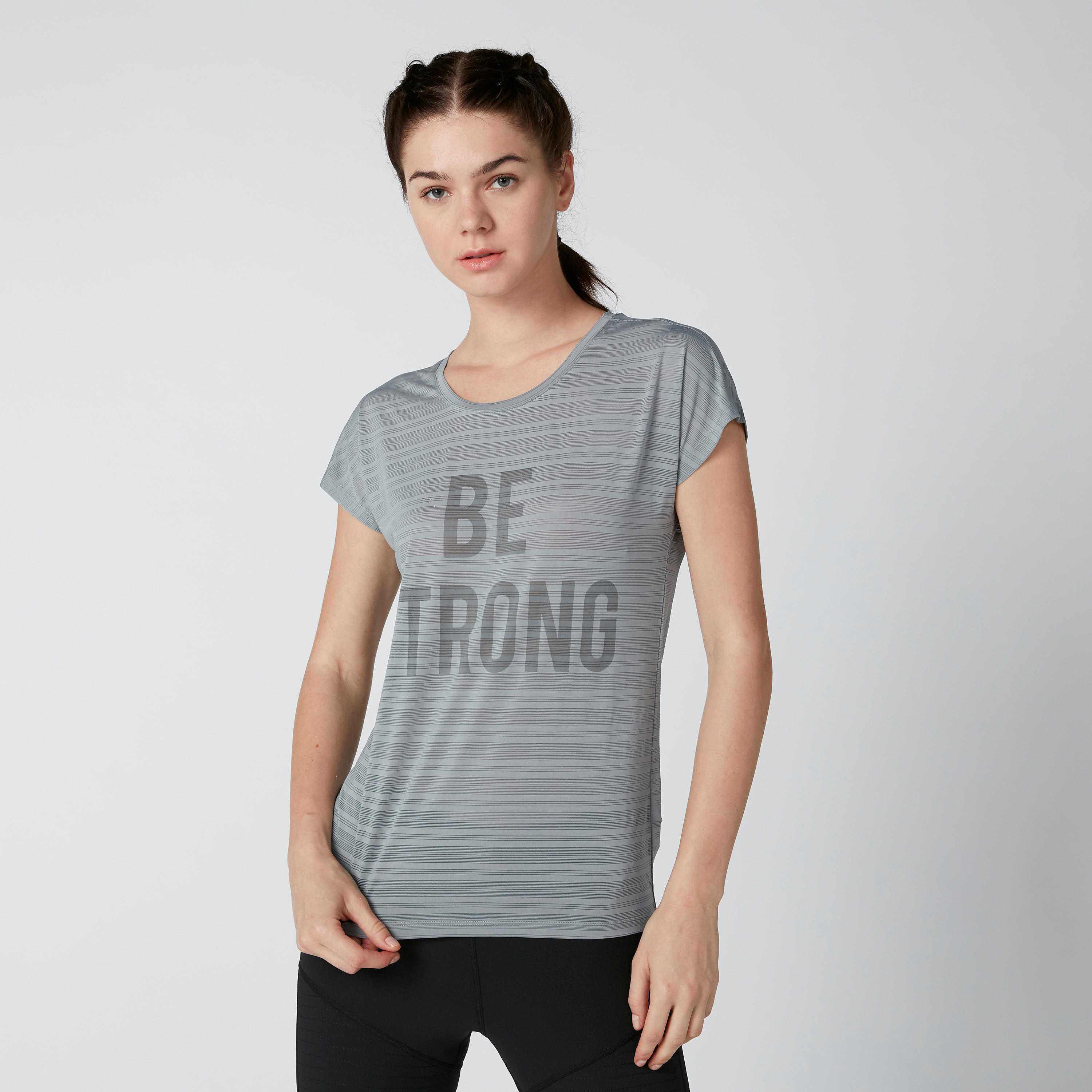 تيشيرت مستدام بياقة مستديرة وأكمام كاب وطبعات-women-clothing-sportswearandactivewear-tshirtsandvests-image-1