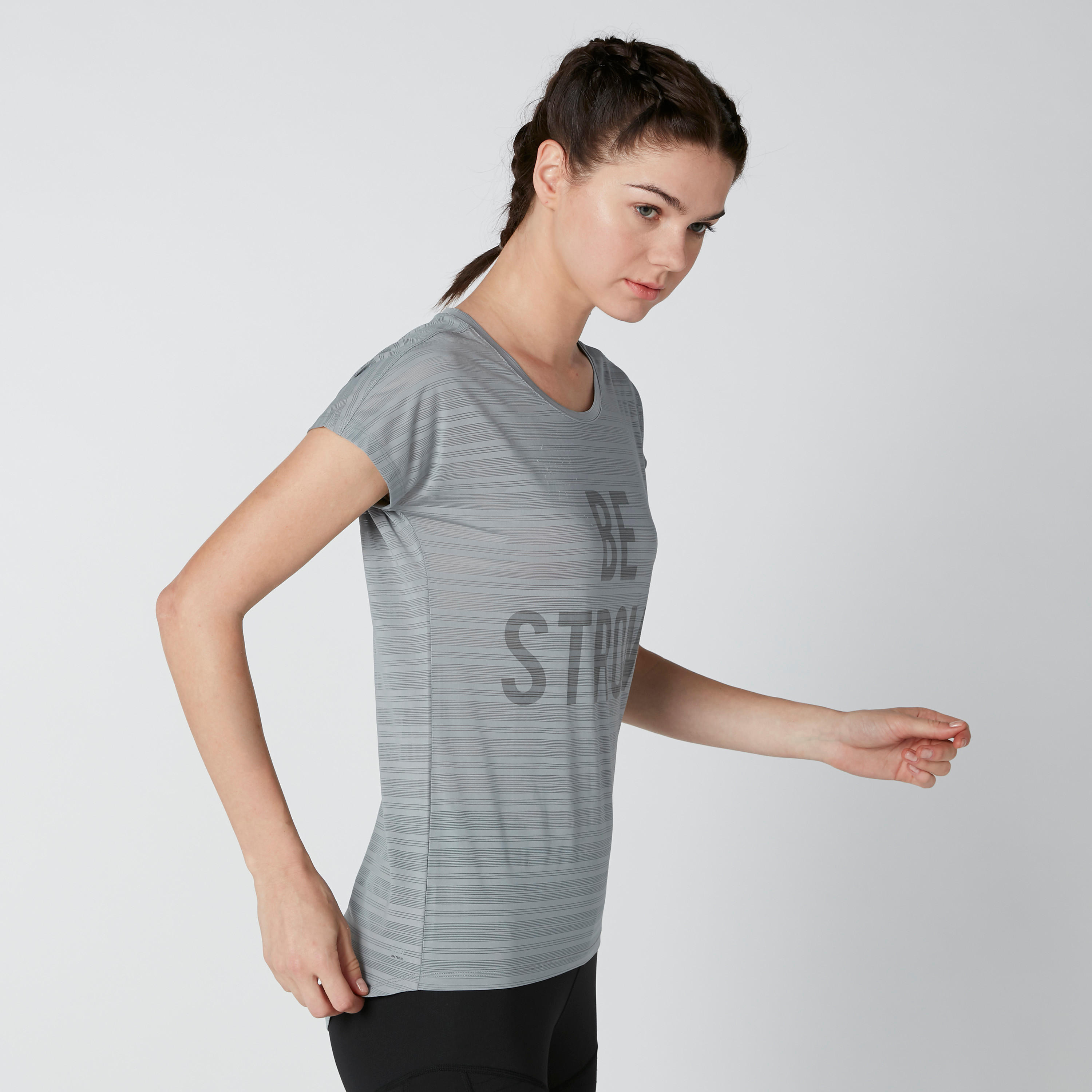 تيشيرت مستدام بياقة مستديرة وأكمام كاب وطبعات-women-clothing-sportswearandactivewear-tshirtsandvests-image-4