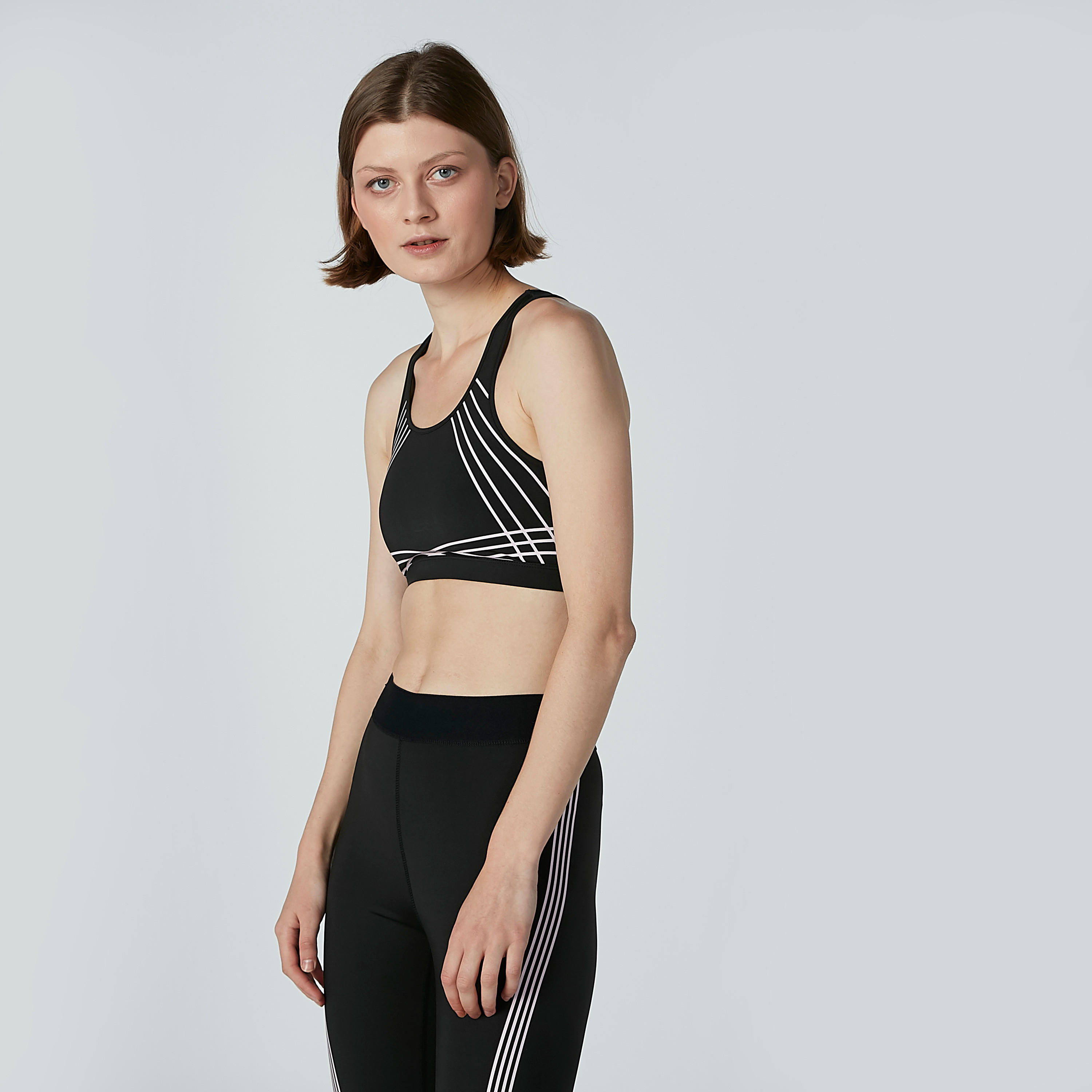 صدرية رياضية مقلّمة بظهر ريسر-sports-women-clothing-sportsbras-image-1