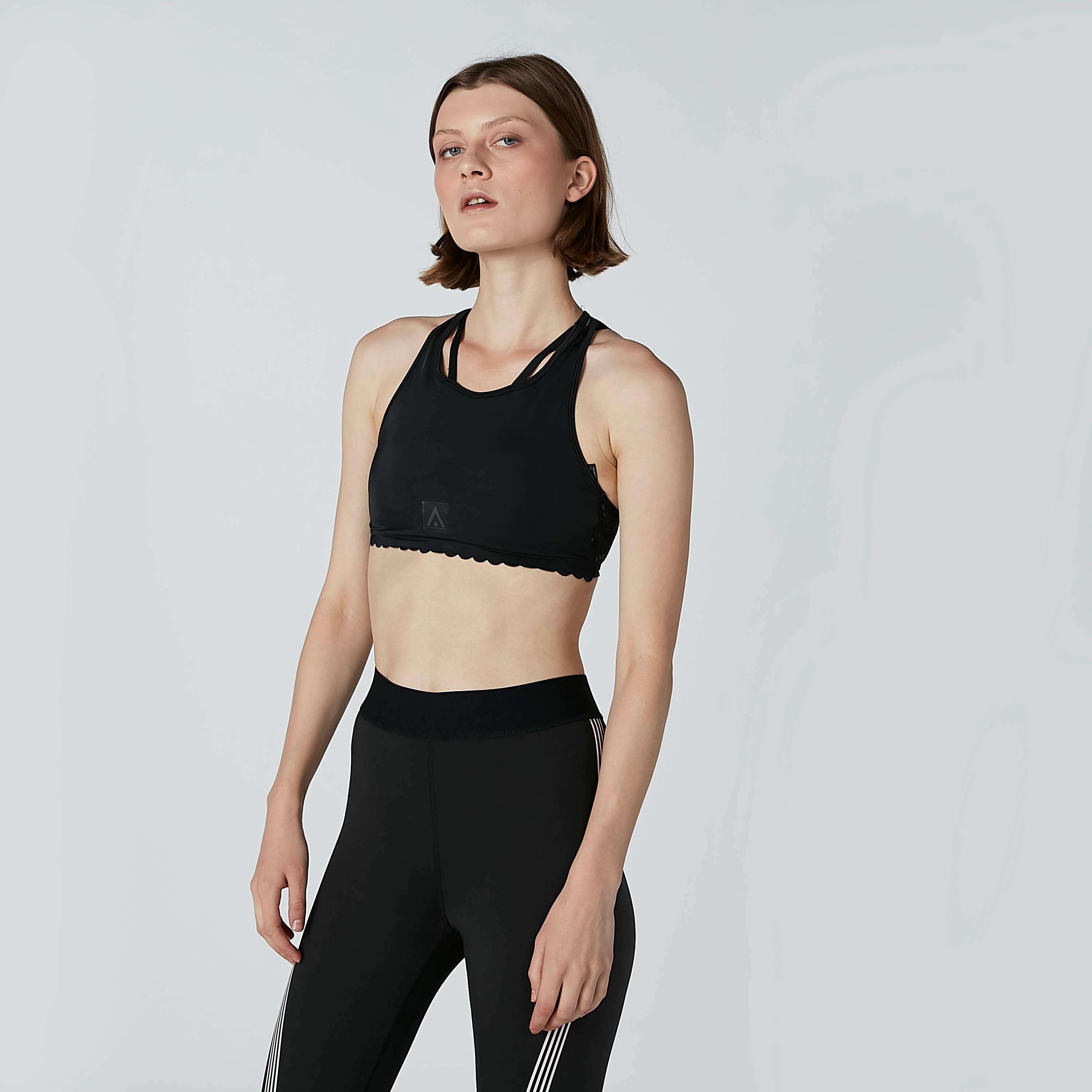 صدرية رياضية بتفاصيل دانتيل-sports-women-clothing-sportsbras-image-4