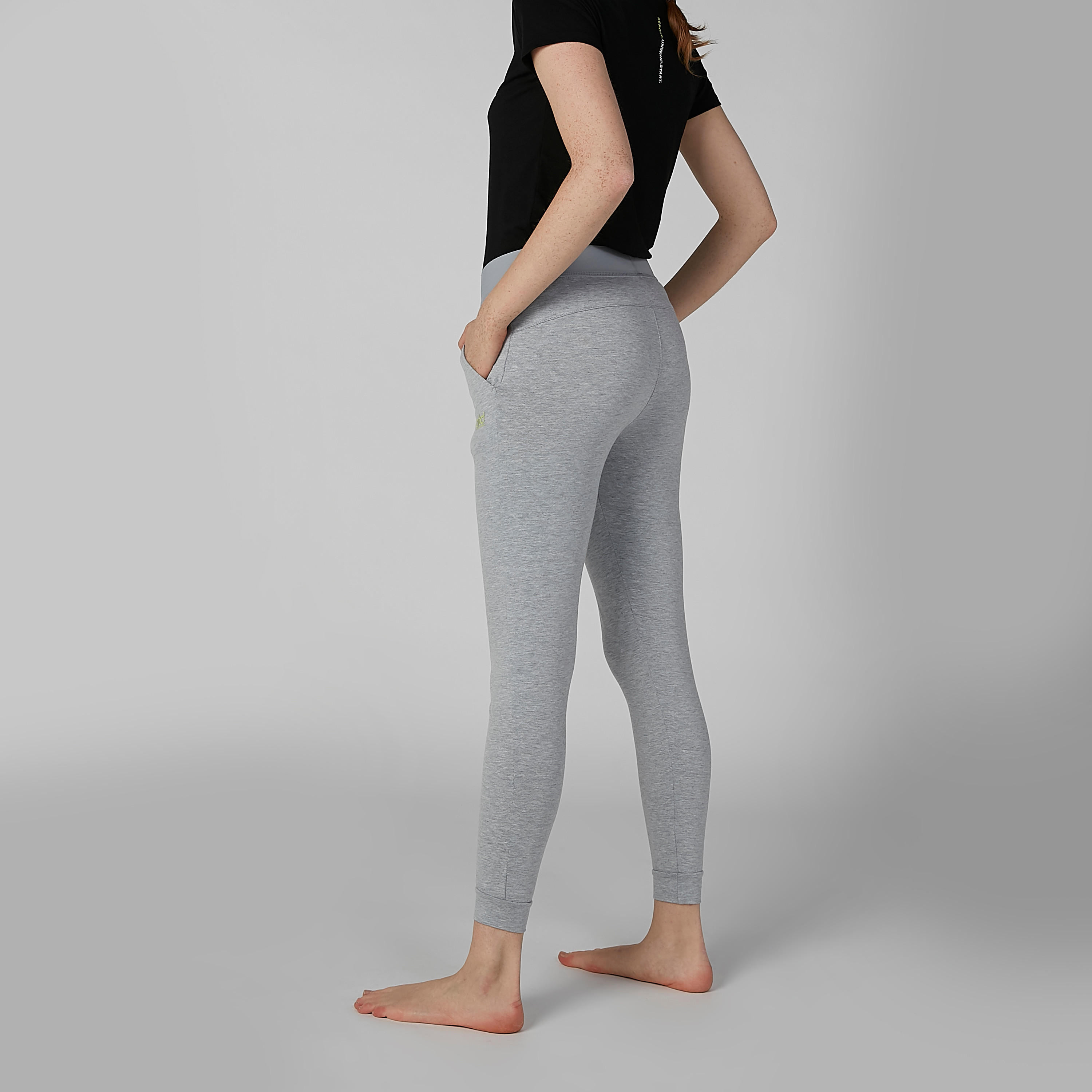 بنطال ليقنز سادة بخصر مطّاطي-women-clothing-sportswearandactivewear-bottoms-image-3