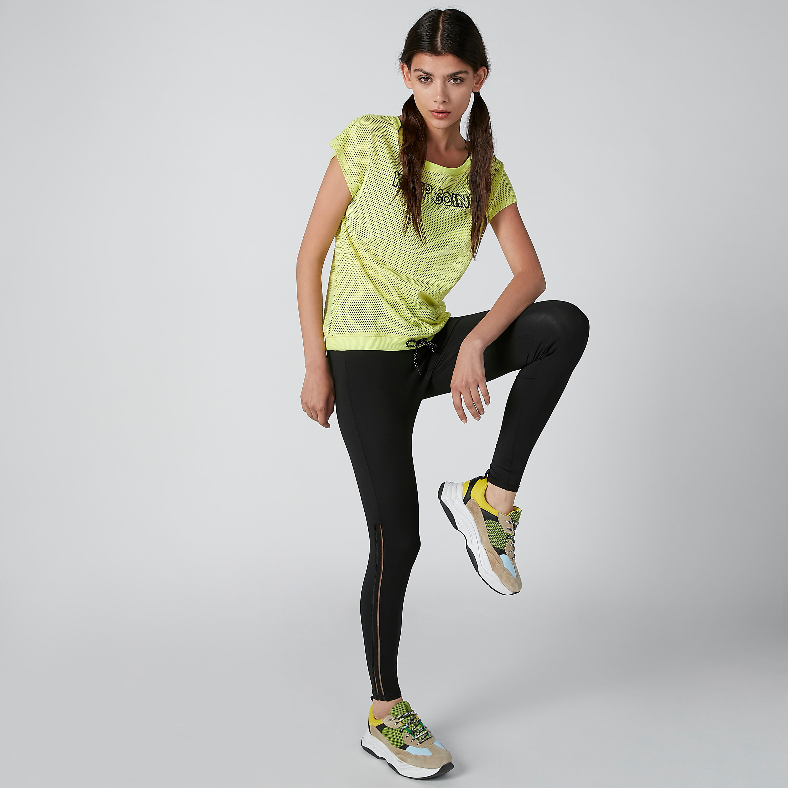 بنطال ليقنز سادة طويل بفتحة-women-clothing-sportswearandactivewear-bottoms-image-4