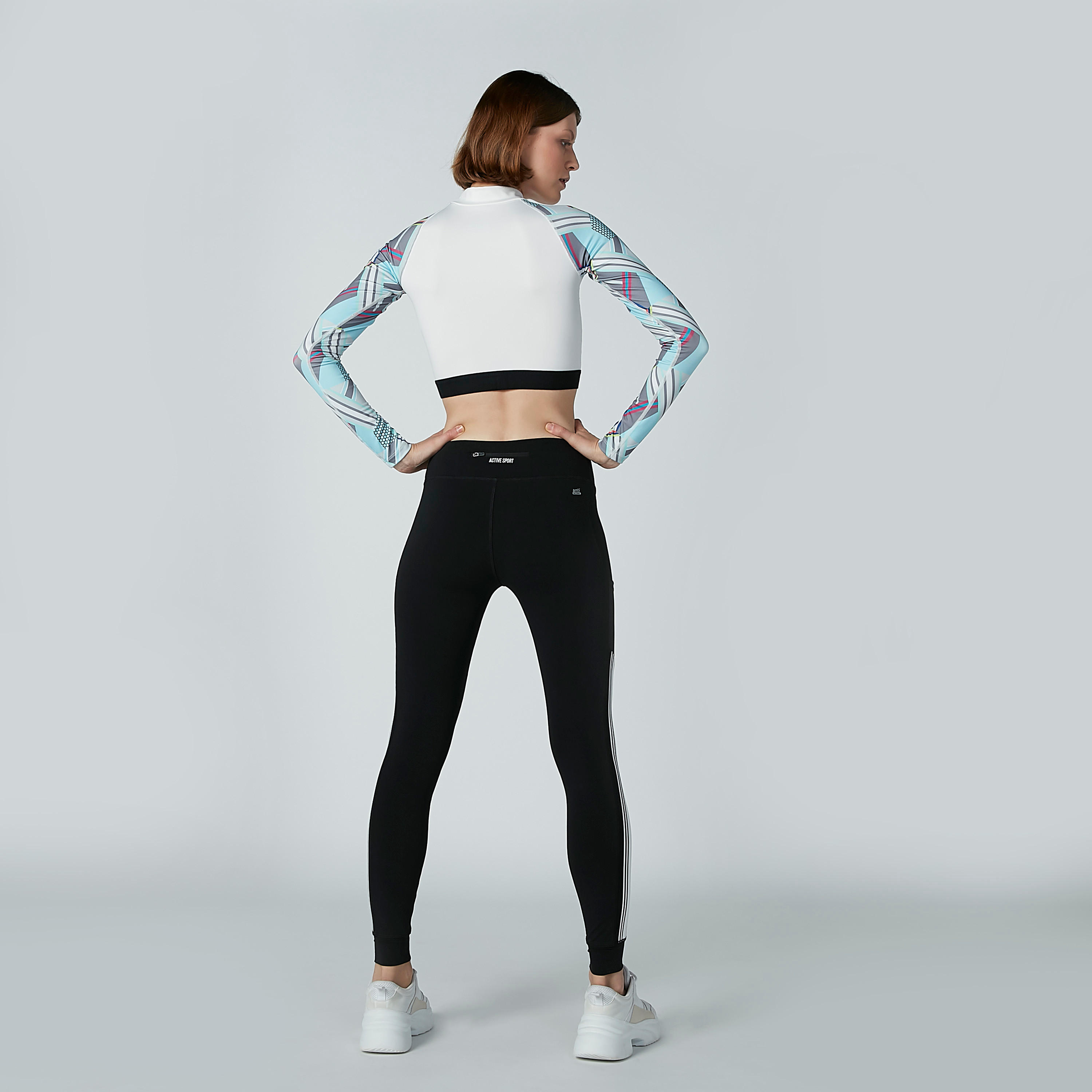 بنطال رياضي بخصر مطاطي وطبعات-women-clothing-sportswearandactivewear-bottoms-image-5