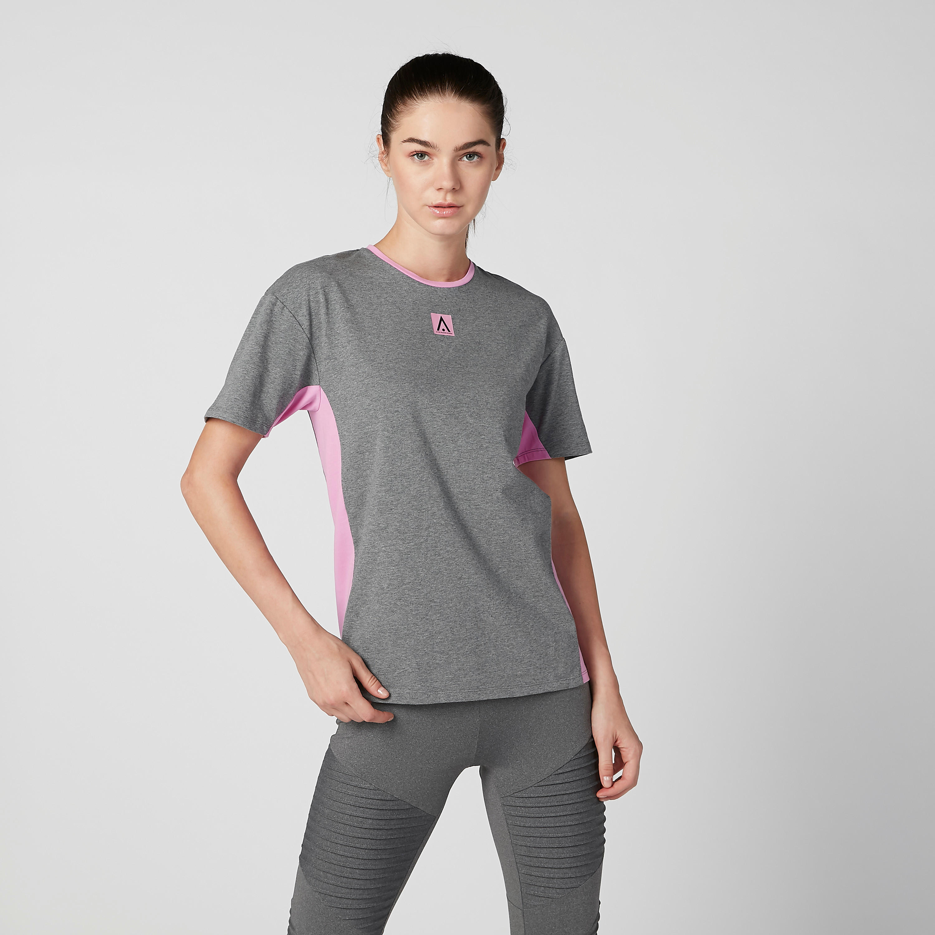 Sustainable Plain T-shirt with Round Neck and Short Sleeves-women-clothing-sportswearandactivewear-tshirtsandvests-image-5