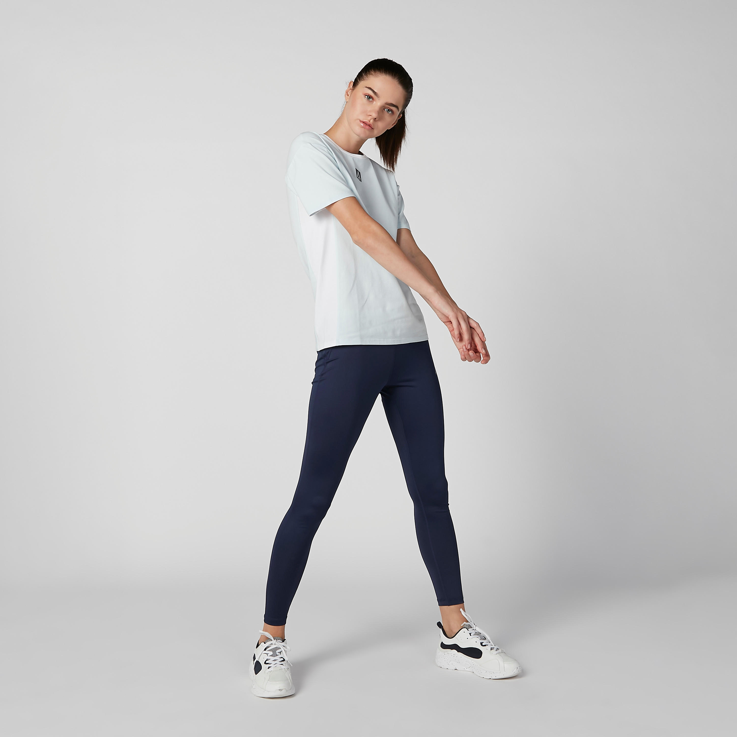 Sustainable Plain T-shirt with Round Neck and Short Sleeves-women-clothing-sportswearandactivewear-tshirtsandvests-image-1