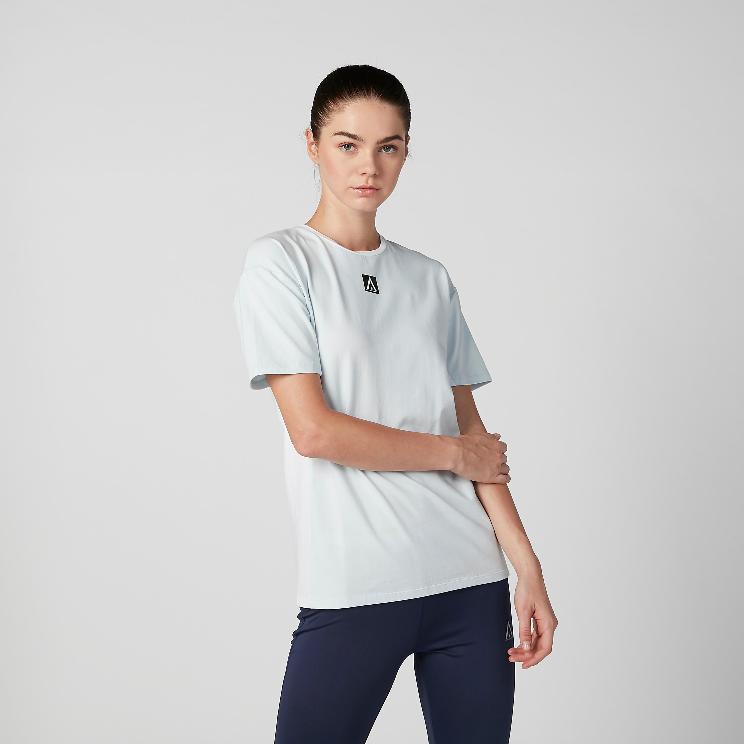 Sustainable Plain T-shirt with Round Neck and Short Sleeves-women-clothing-sportswearandactivewear-tshirtsandvests-image-3