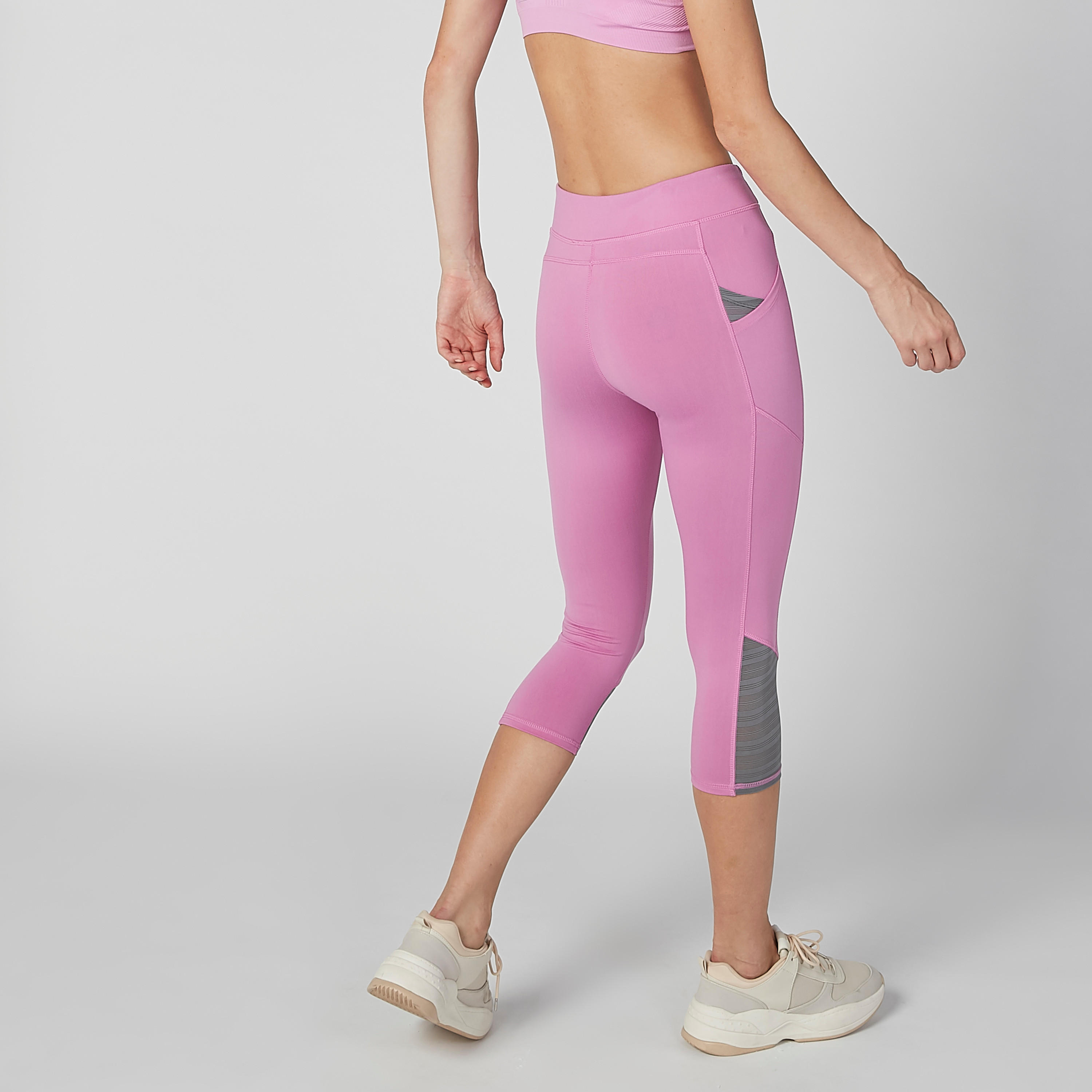 بنطال كابري سادة بخصر مطاطي-women-clothing-sportswearandactivewear-bottoms-image-2