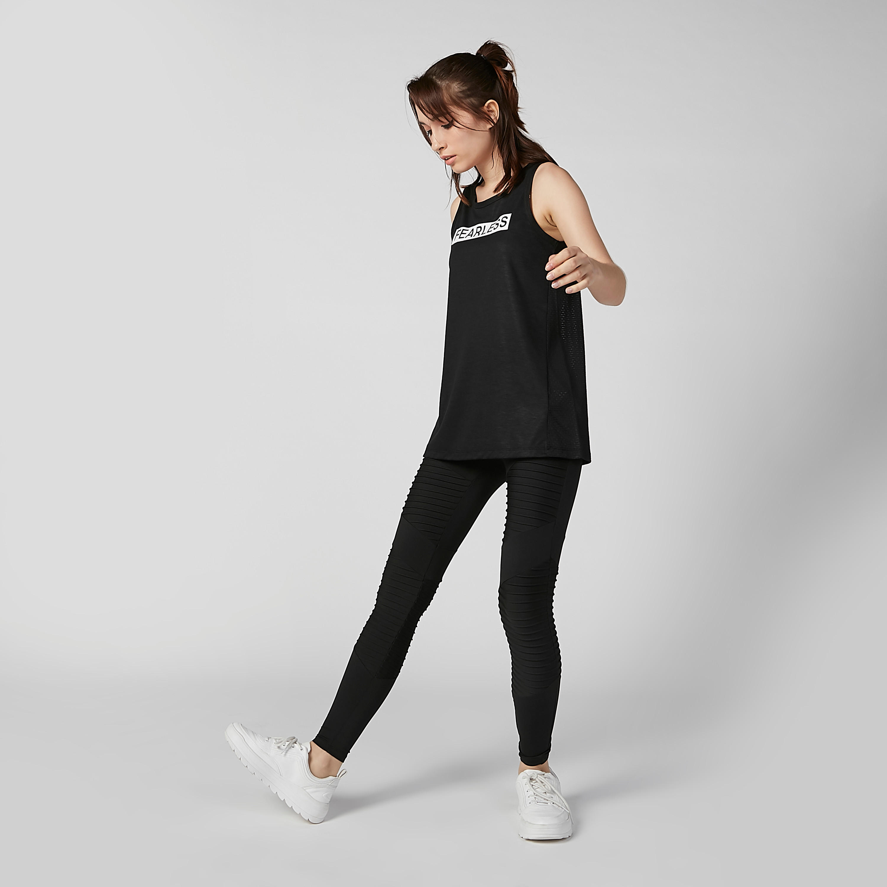 Printed Sleeveless Vest with Round Neck-women-clothing-sportswearandactivewear-tshirtsandvests-image-1