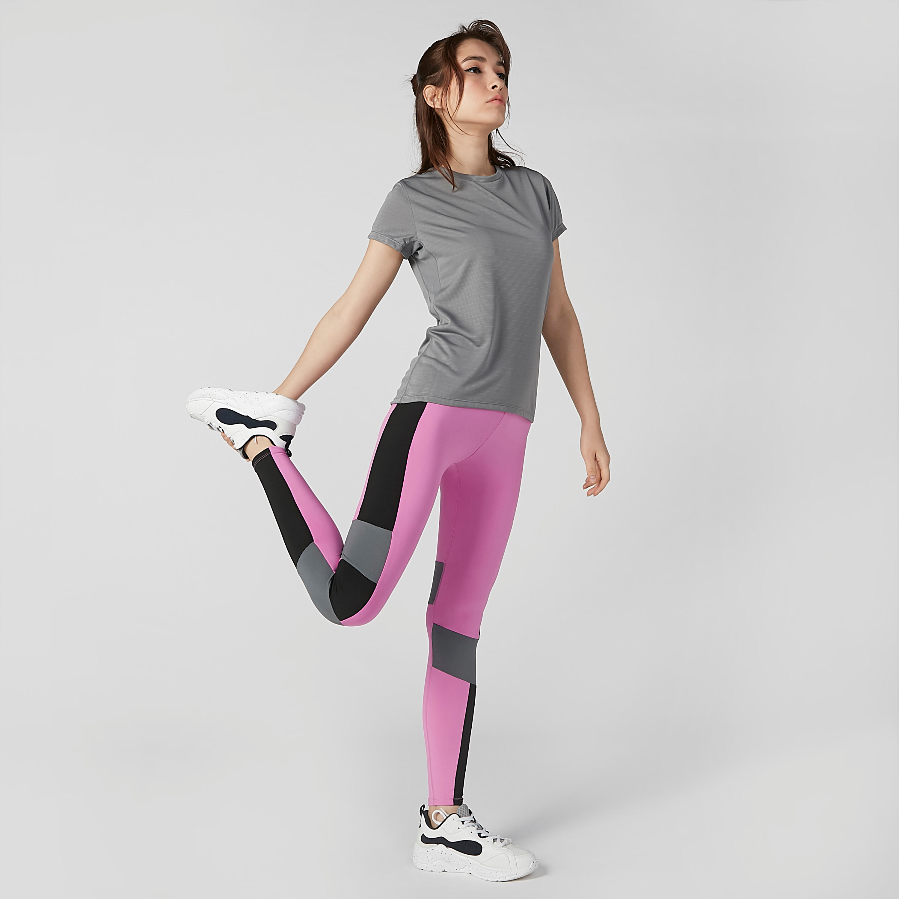 تيشيرت سادة بياقة مستديرة وأكمام قصيرة-women-clothing-sportswearandactivewear-tshirtsandvests-image-5