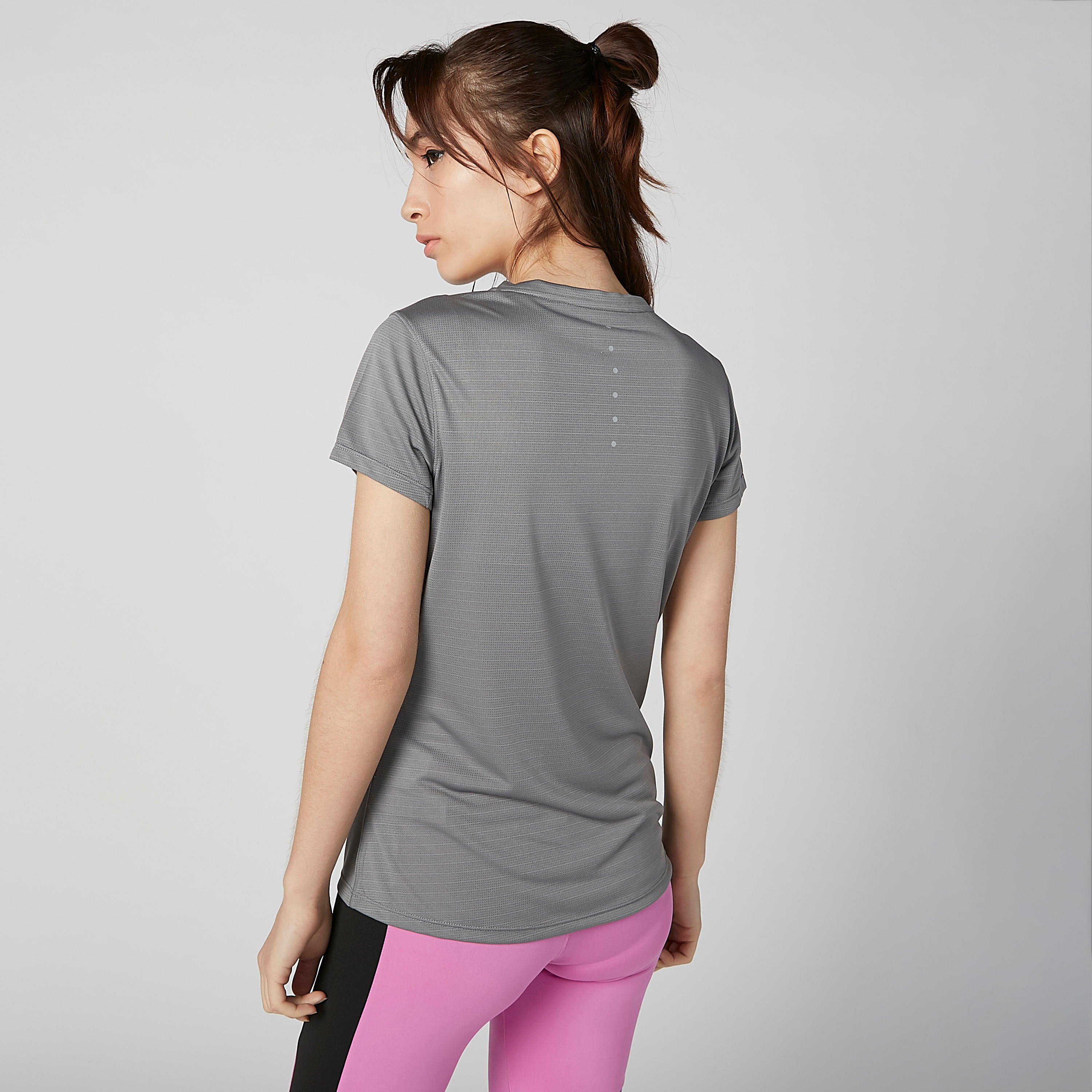 تيشيرت سادة بياقة مستديرة وأكمام قصيرة-women-clothing-sportswearandactivewear-tshirtsandvests-image-3