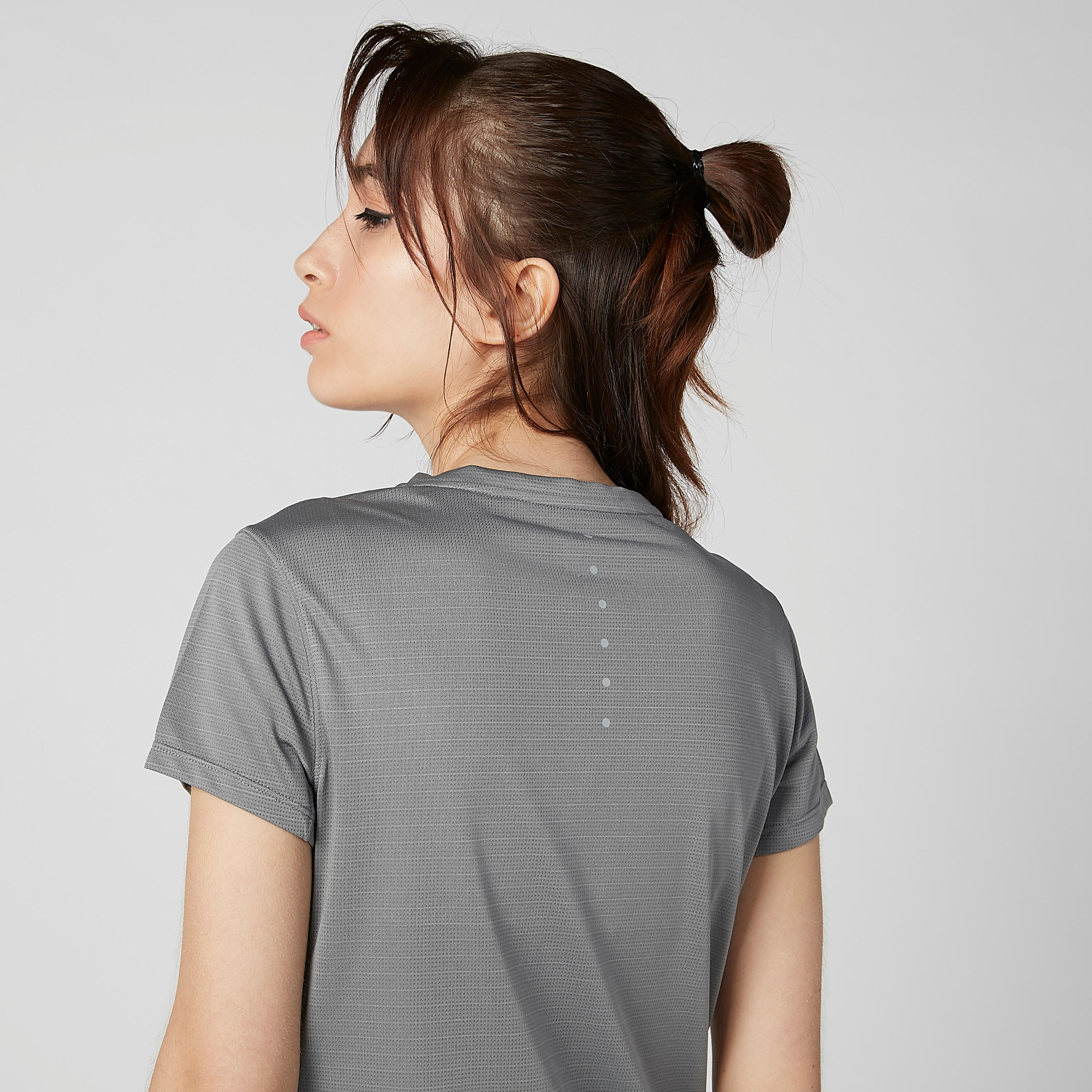 تيشيرت سادة بياقة مستديرة وأكمام قصيرة-women-clothing-sportswearandactivewear-tshirtsandvests-image-1