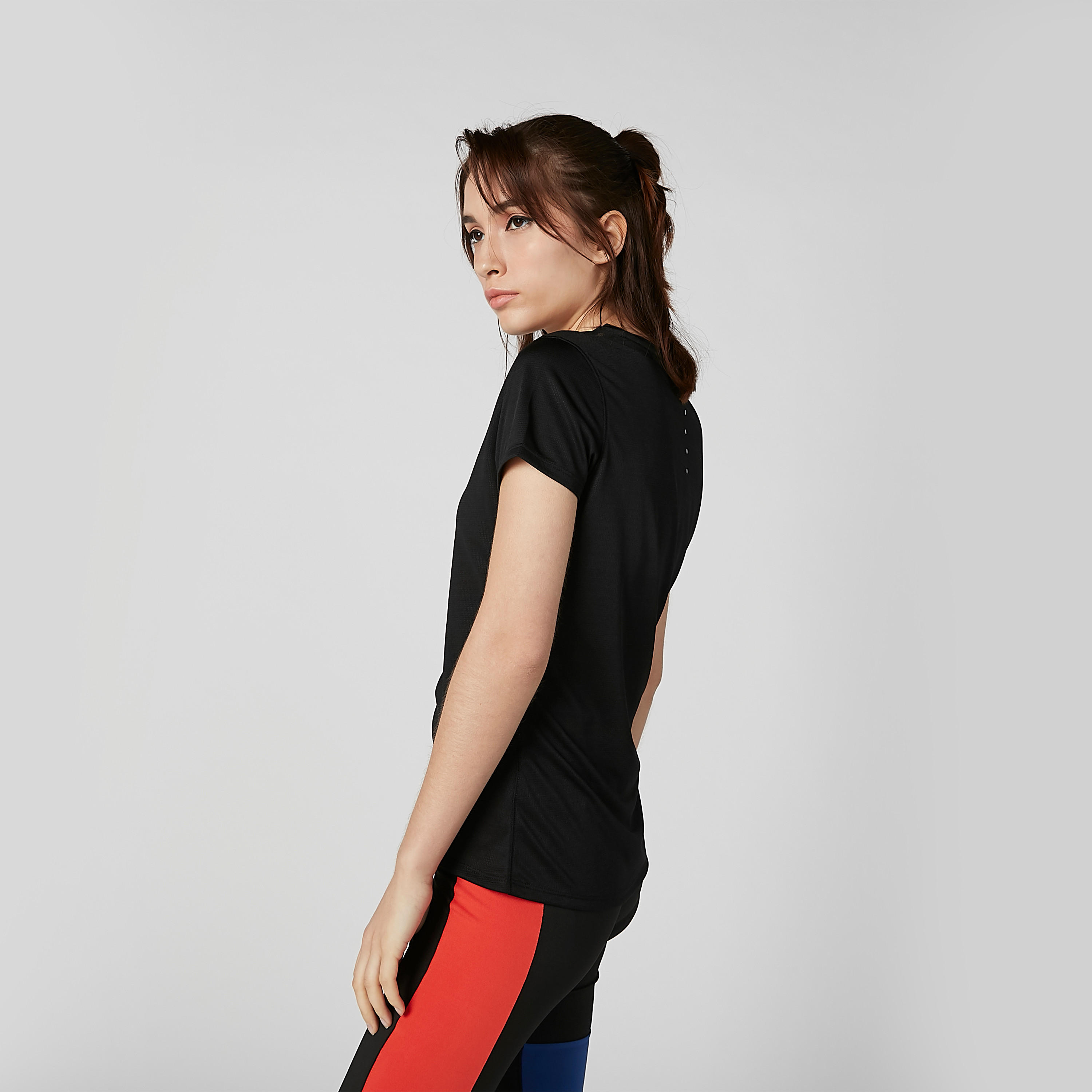 Plain T-shirt with Round Neck and Short Sleeves-women-clothing-sportswearandactivewear-tshirtsandvests-image-5