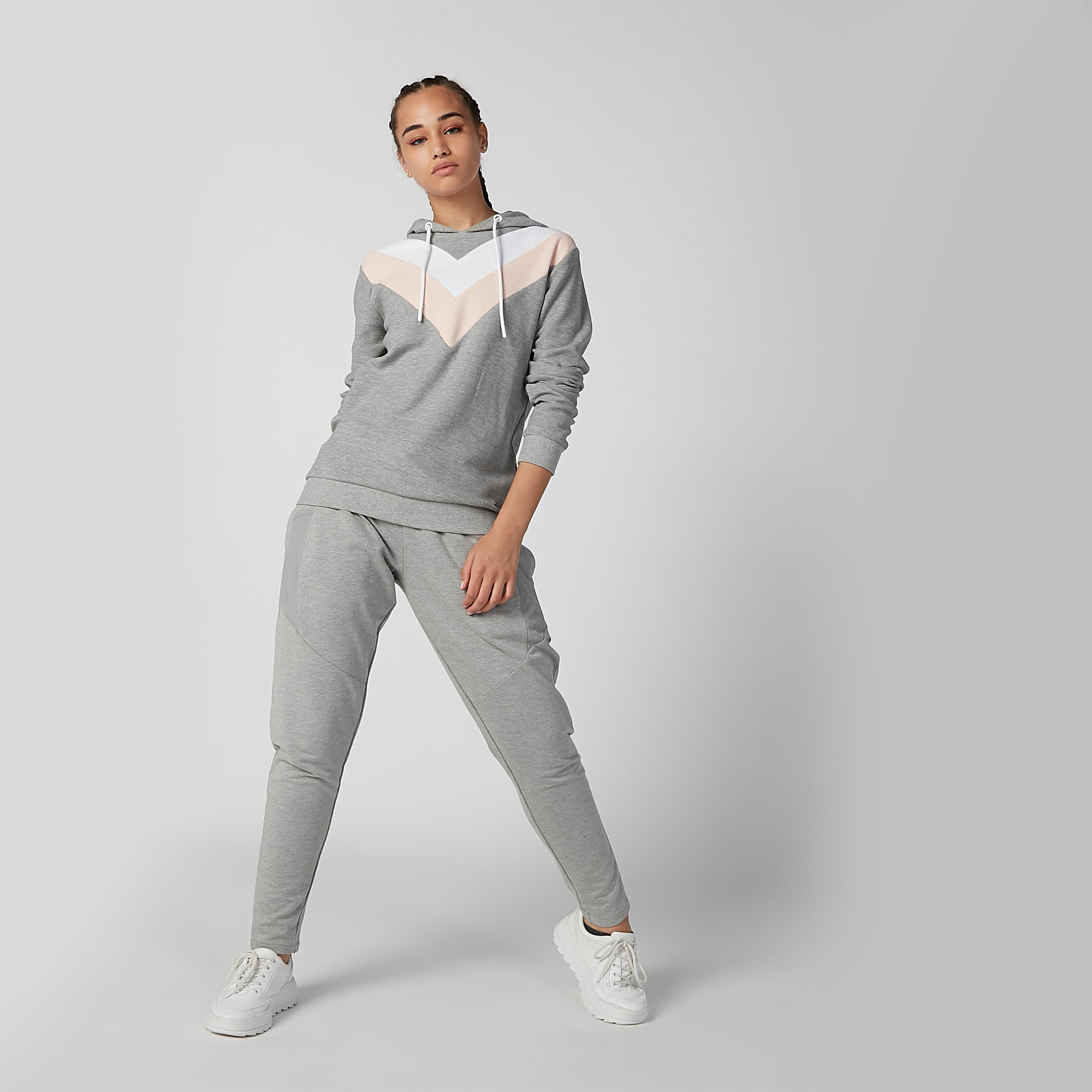 هودي مستدام سادة بأكمام طويلة-women-clothing-sportswearandactivewear-hoodiesandsweatshirts-image-1