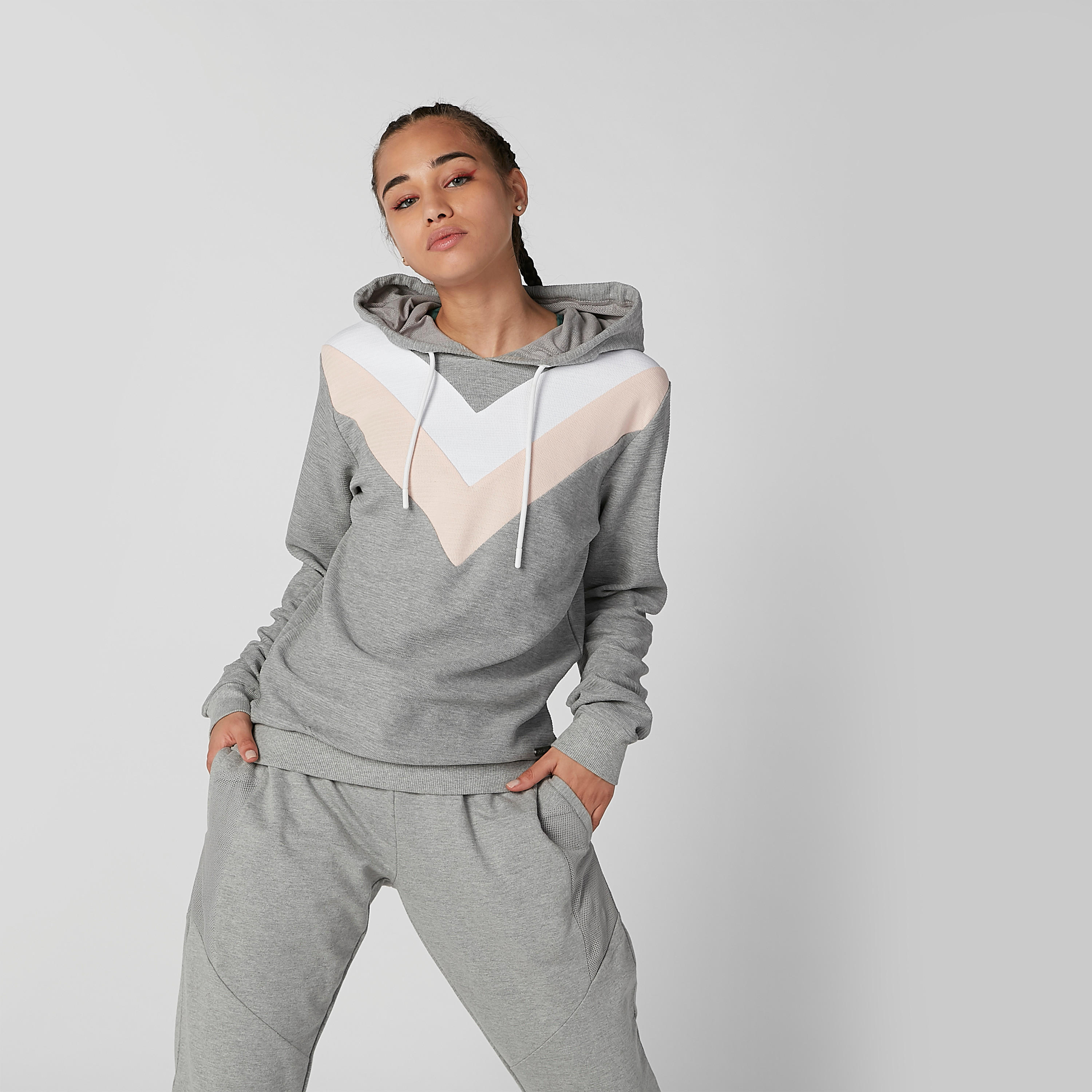 هودي مستدام سادة بأكمام طويلة-women-clothing-sportswearandactivewear-hoodiesandsweatshirts-image-2