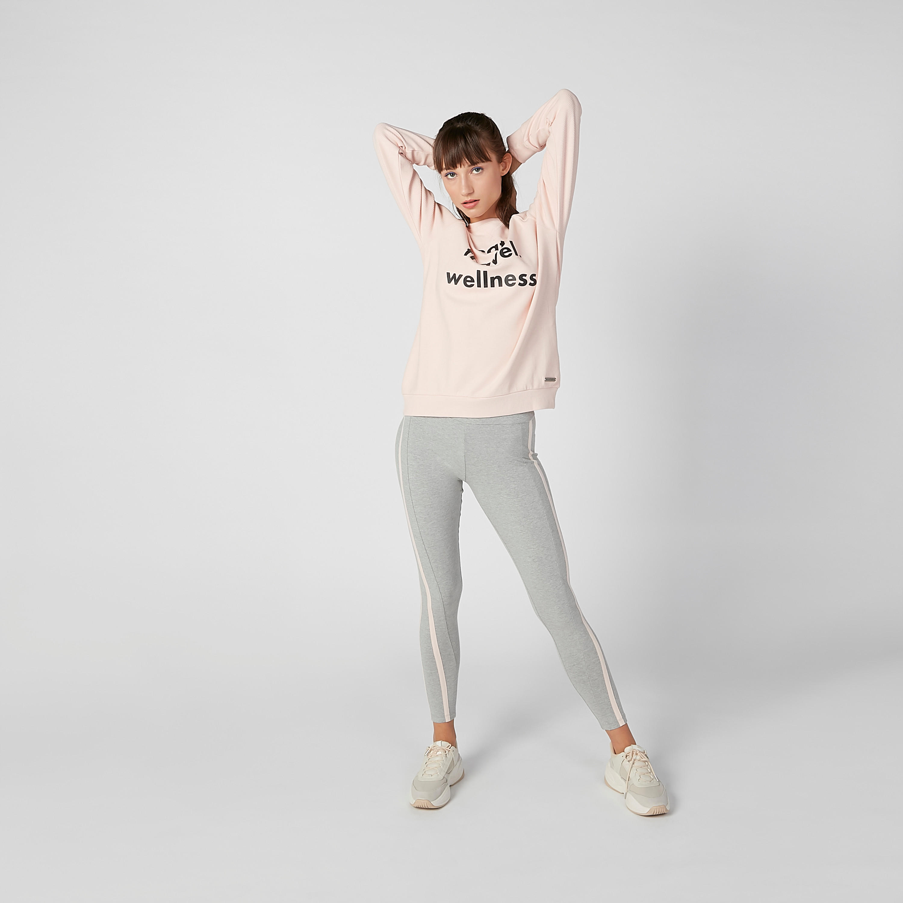 Sustainable Printed Sweatshirt with Round Neck and Long Sleeves-women-clothing-sportswearandactivewear-hoodiesandsweatshirts-image-2