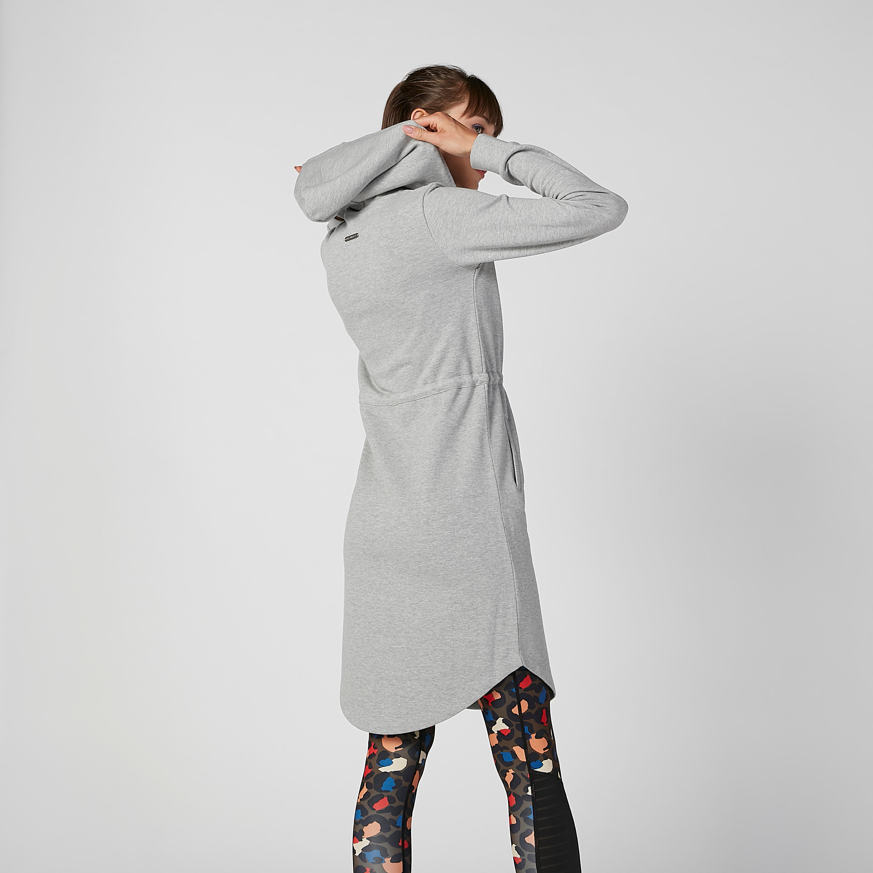 هودي مستدام طويل سادة-women-clothing-sportswearandactivewear-hoodiesandsweatshirts-image-4