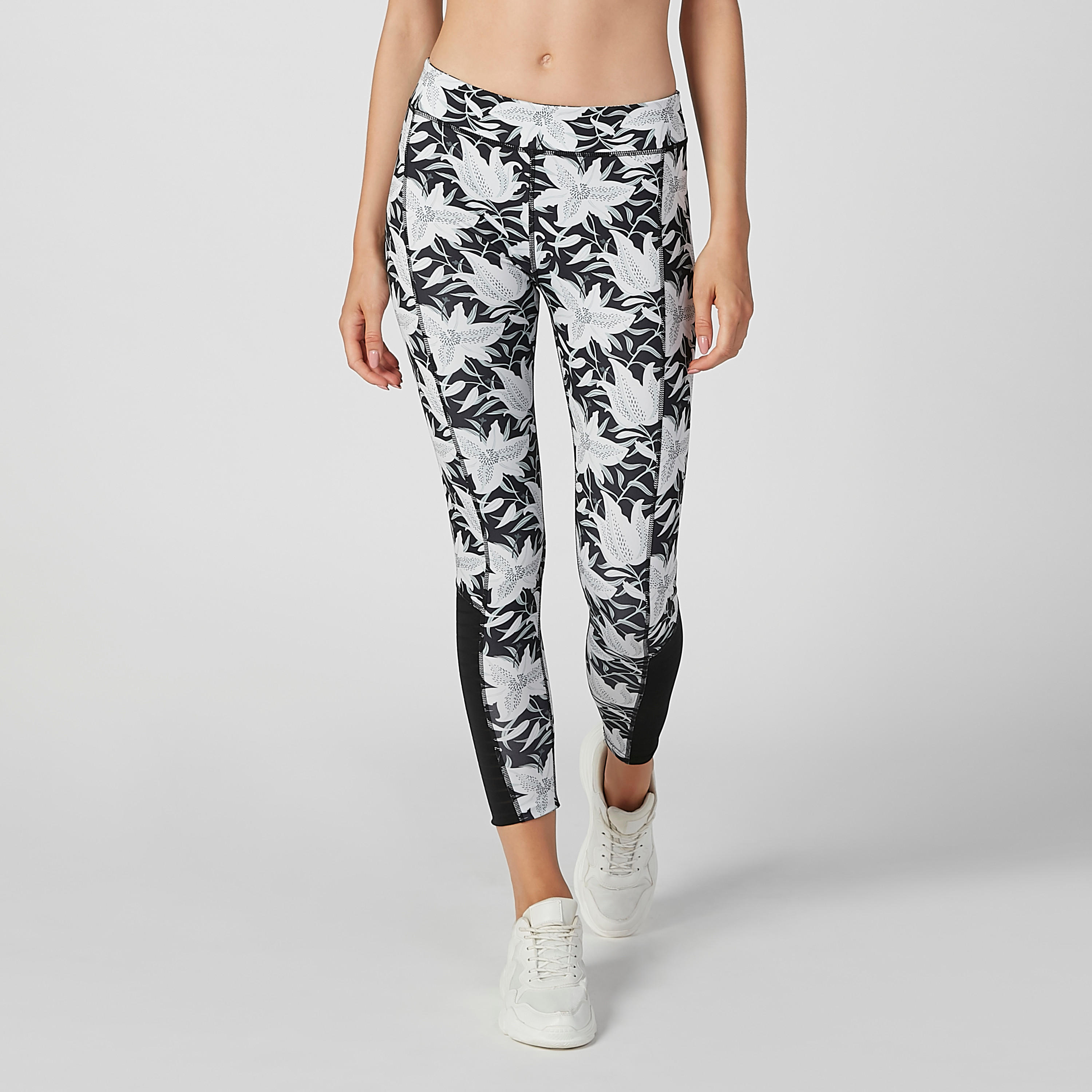 بنطلون ليقنز مستدام بخصر مطّاطي وطبعات -women-clothing-sportswearandactivewear-bottoms-image-1
