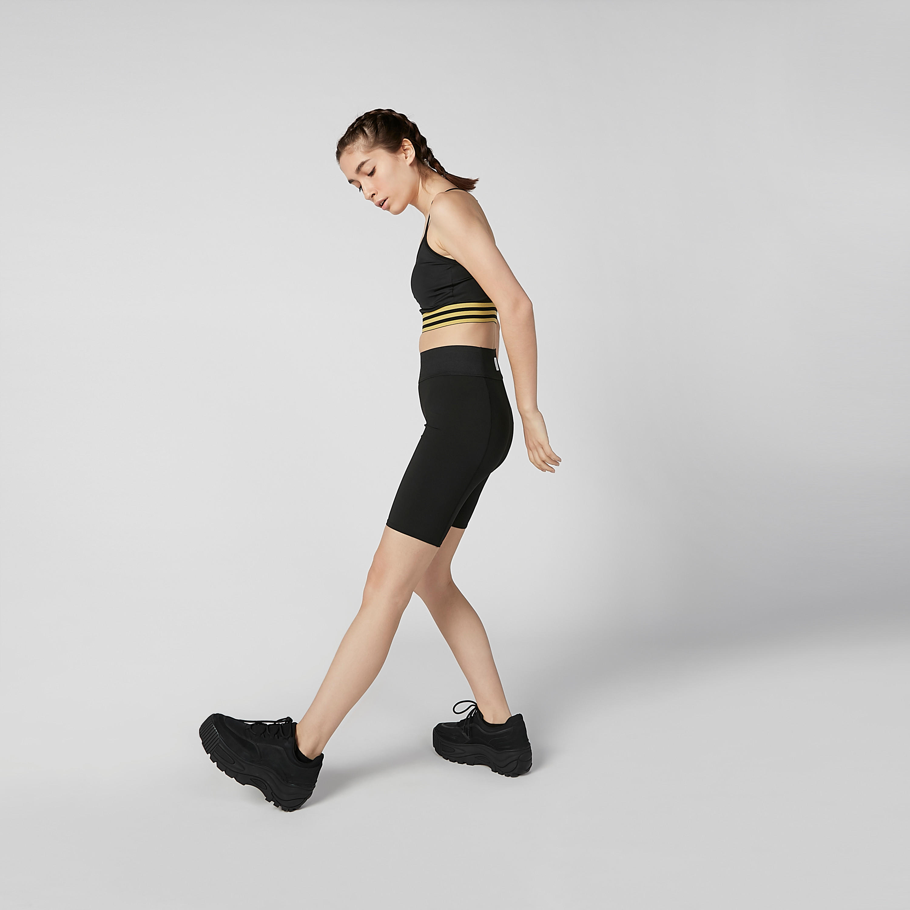 صدرية رياضية مقلّمة بحمّالات رفيعة قابلة للتعديل-sports-women-clothing-sportsbras-image-3