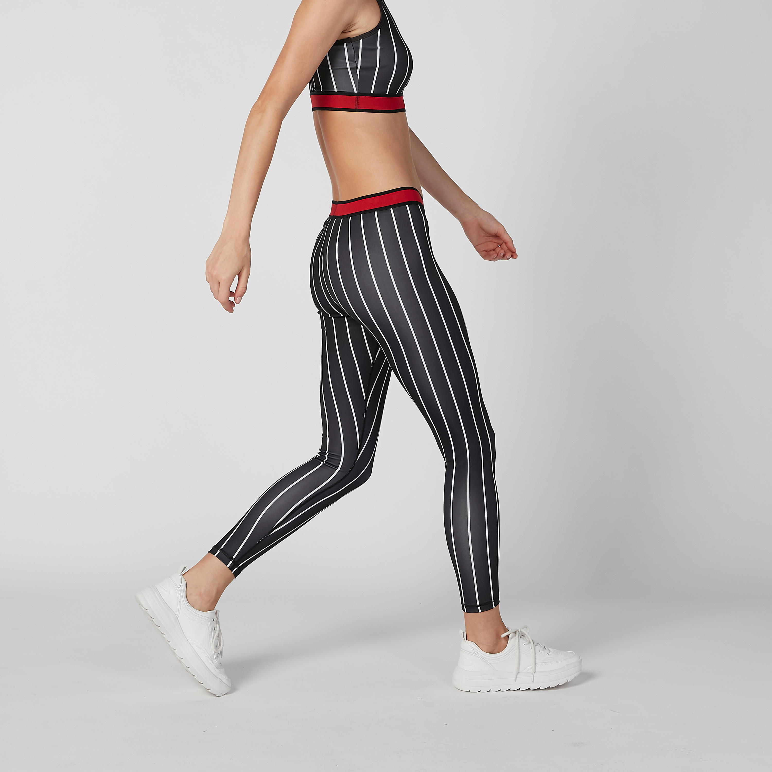 بنطال ليقنز طويل ومقلّم بخصر مطّاطي-women-clothing-sportswearandactivewear-bottoms-image-1
