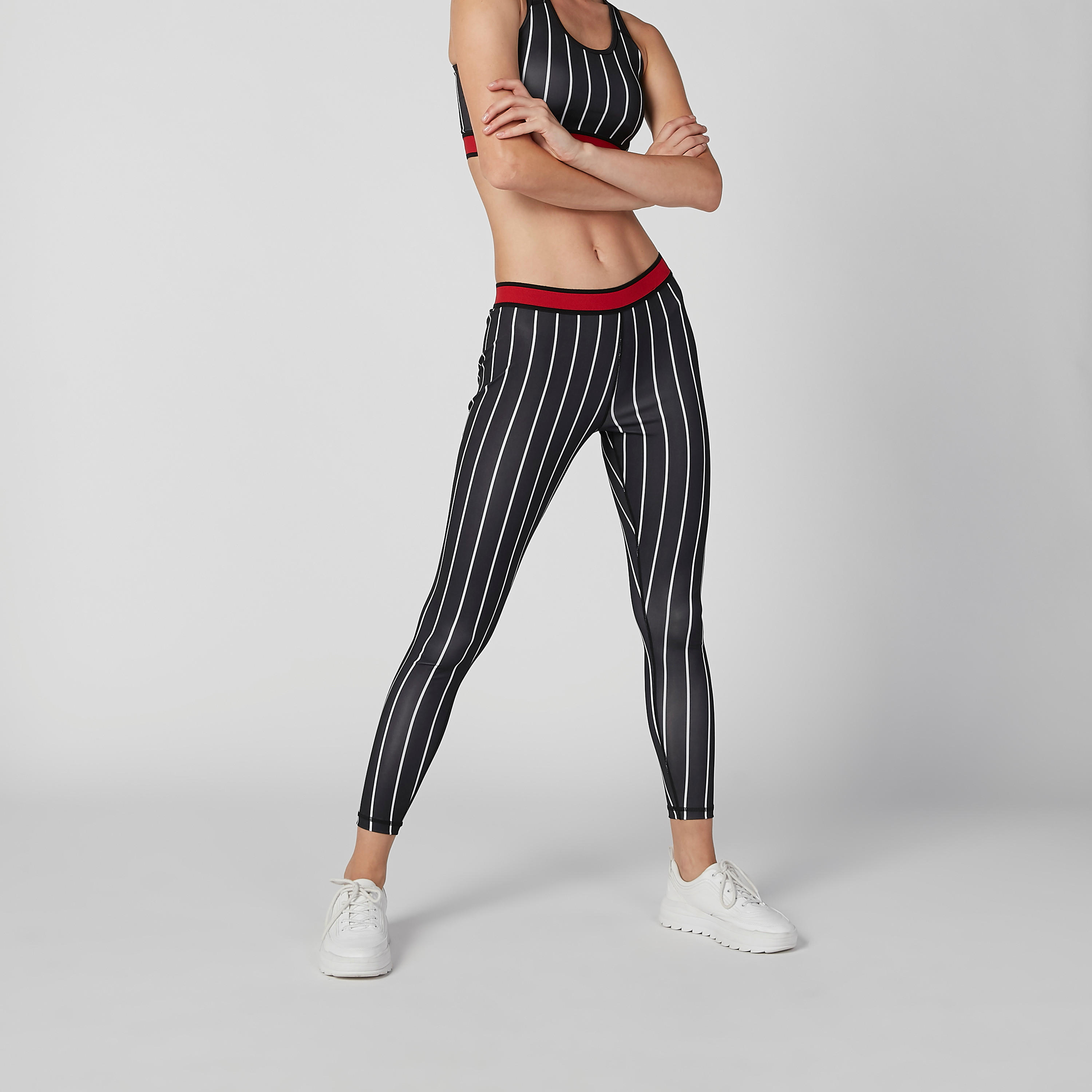 بنطال ليقنز طويل ومقلّم بخصر مطّاطي-women-clothing-sportswearandactivewear-bottoms-image-3