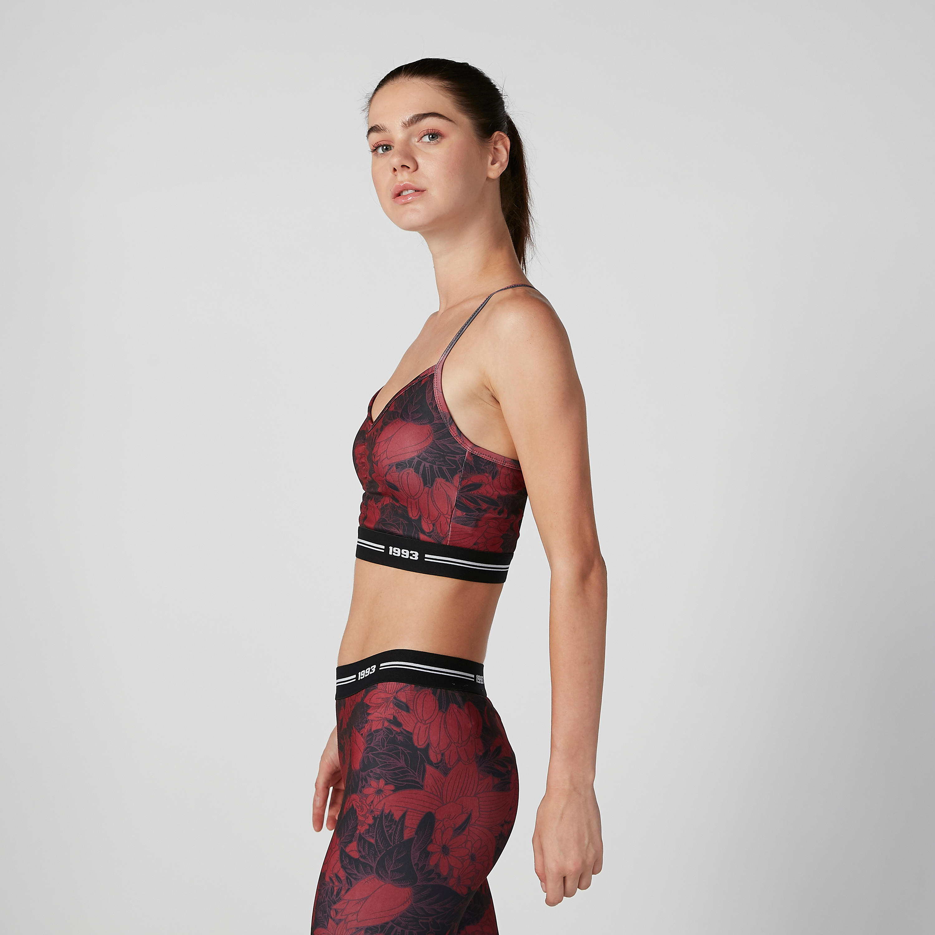 صدرية رياضية بحمّالات رفيعة قابلة للتعديل وطبعات-sports-women-clothing-sportsbras-image-1