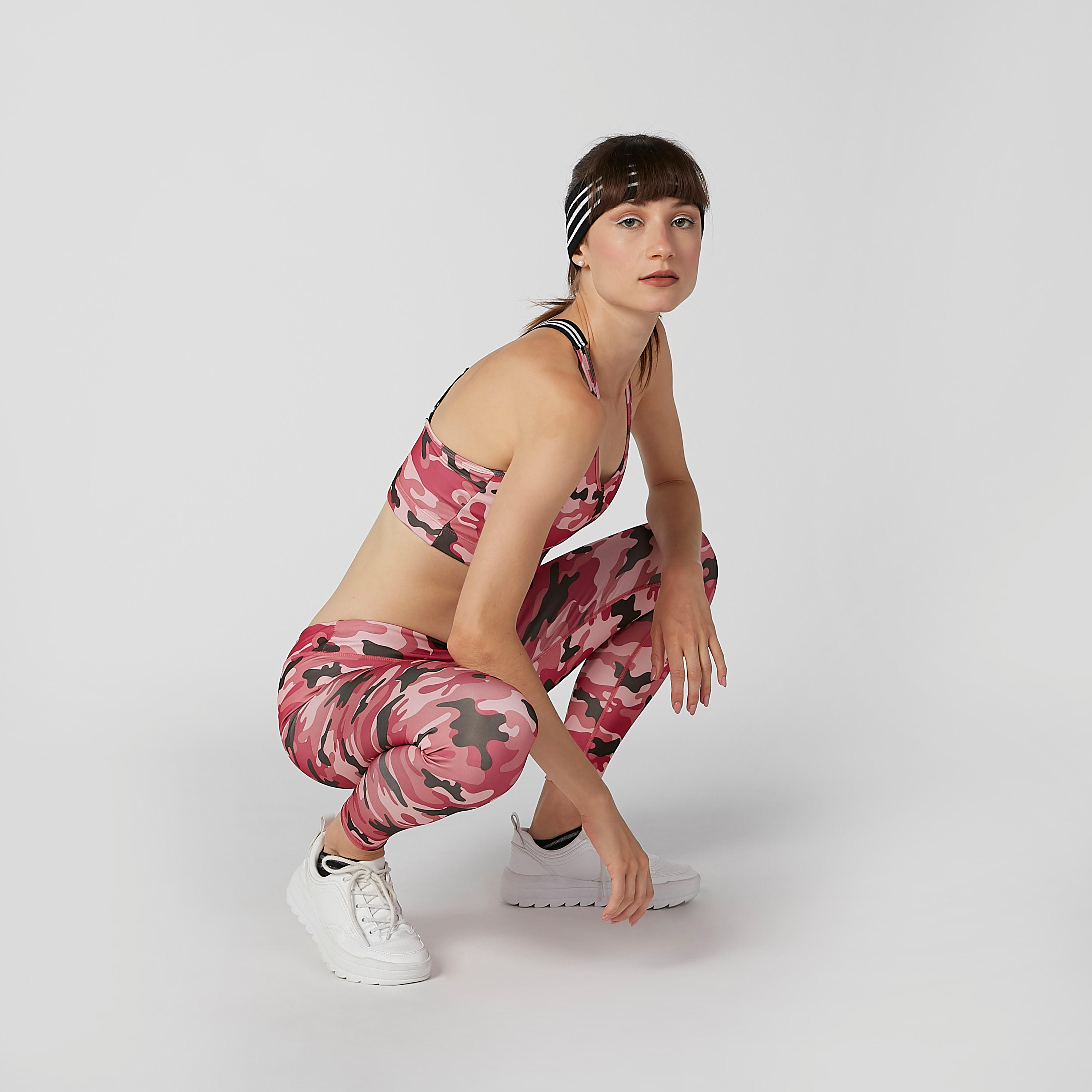 صدرية رياضية مستدامة بظهر ريسر وطبعات-sports-women-clothing-sportsbras-image-3