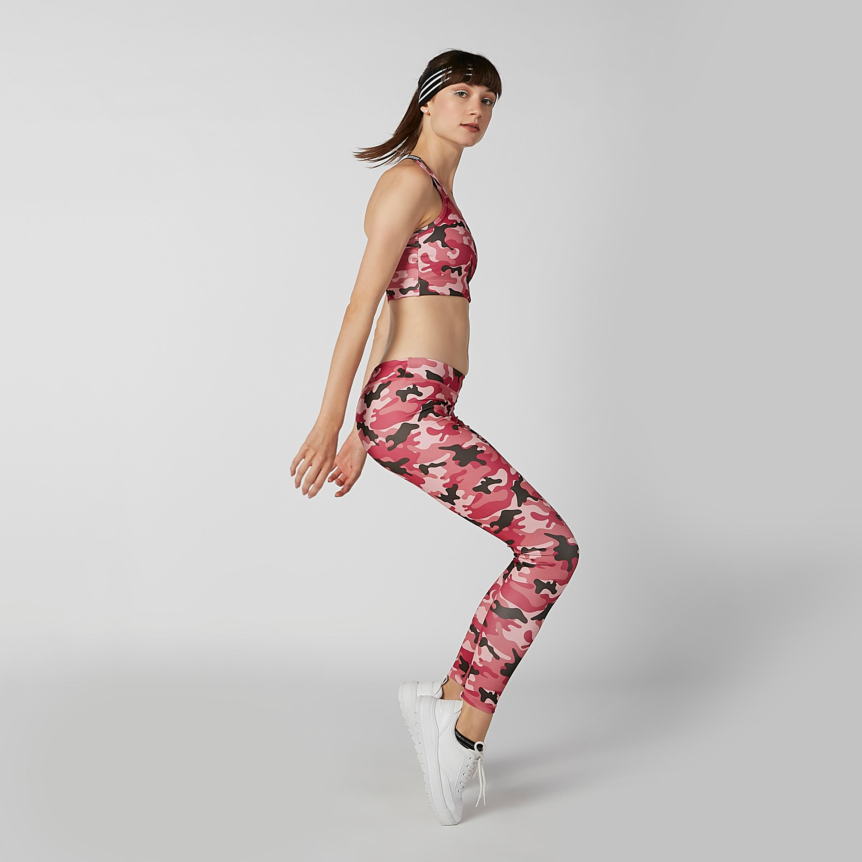 بنطلون مستدام ليقنز بخصر مطّاطي وطبعات -women-clothing-sportswearandactivewear-bottoms-image-1