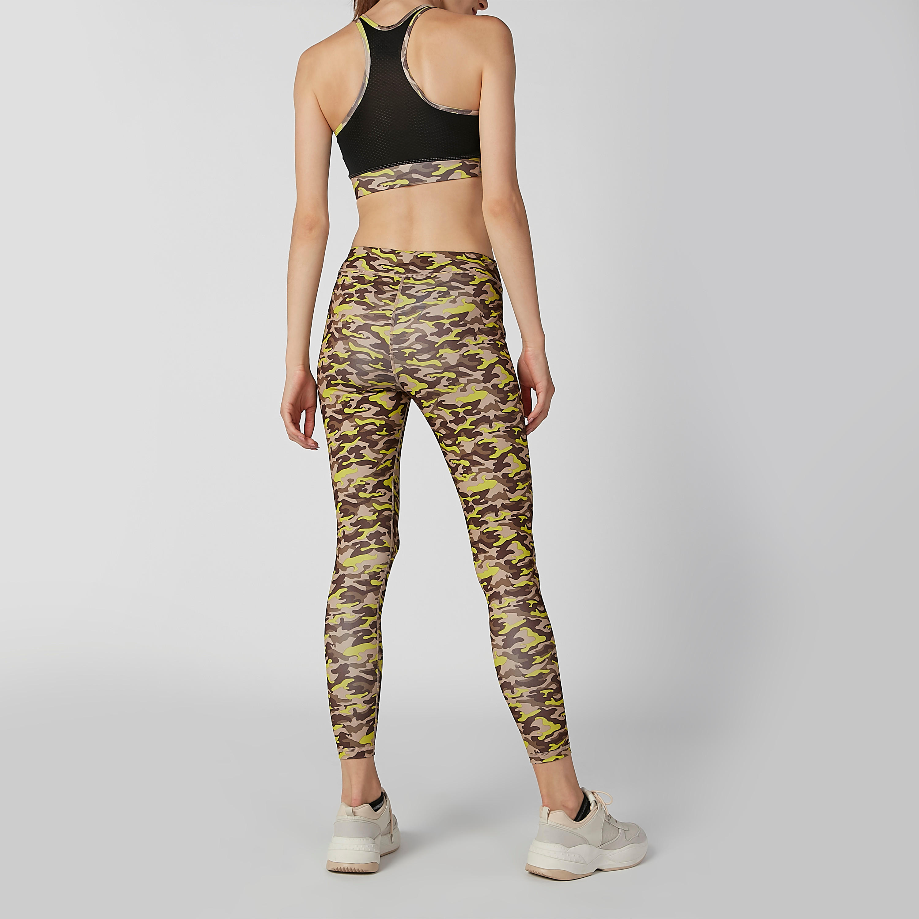 بنطلون مستدام ليقنز بخصر مطّاطي وطبعات -women-clothing-sportswearandactivewear-bottoms-image-4