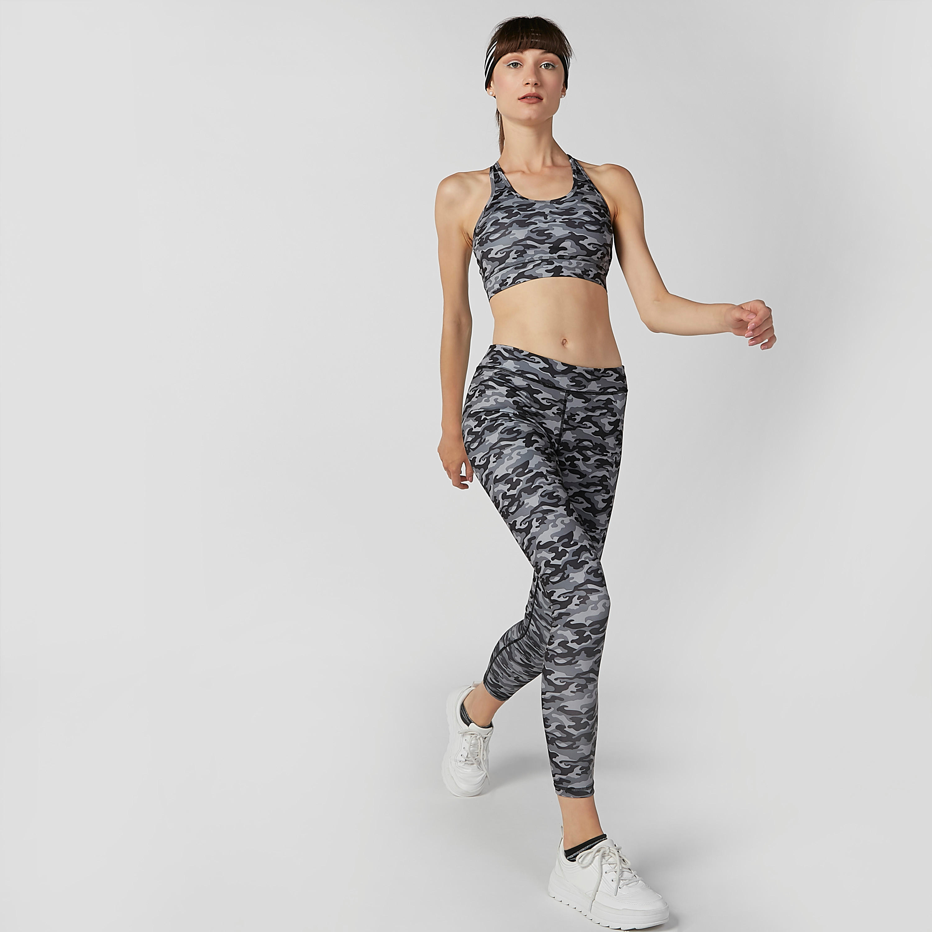 بنطلون ليقنز بخصر مطّاطي وطبعات -women-clothing-sportswearandactivewear-bottoms-image-4