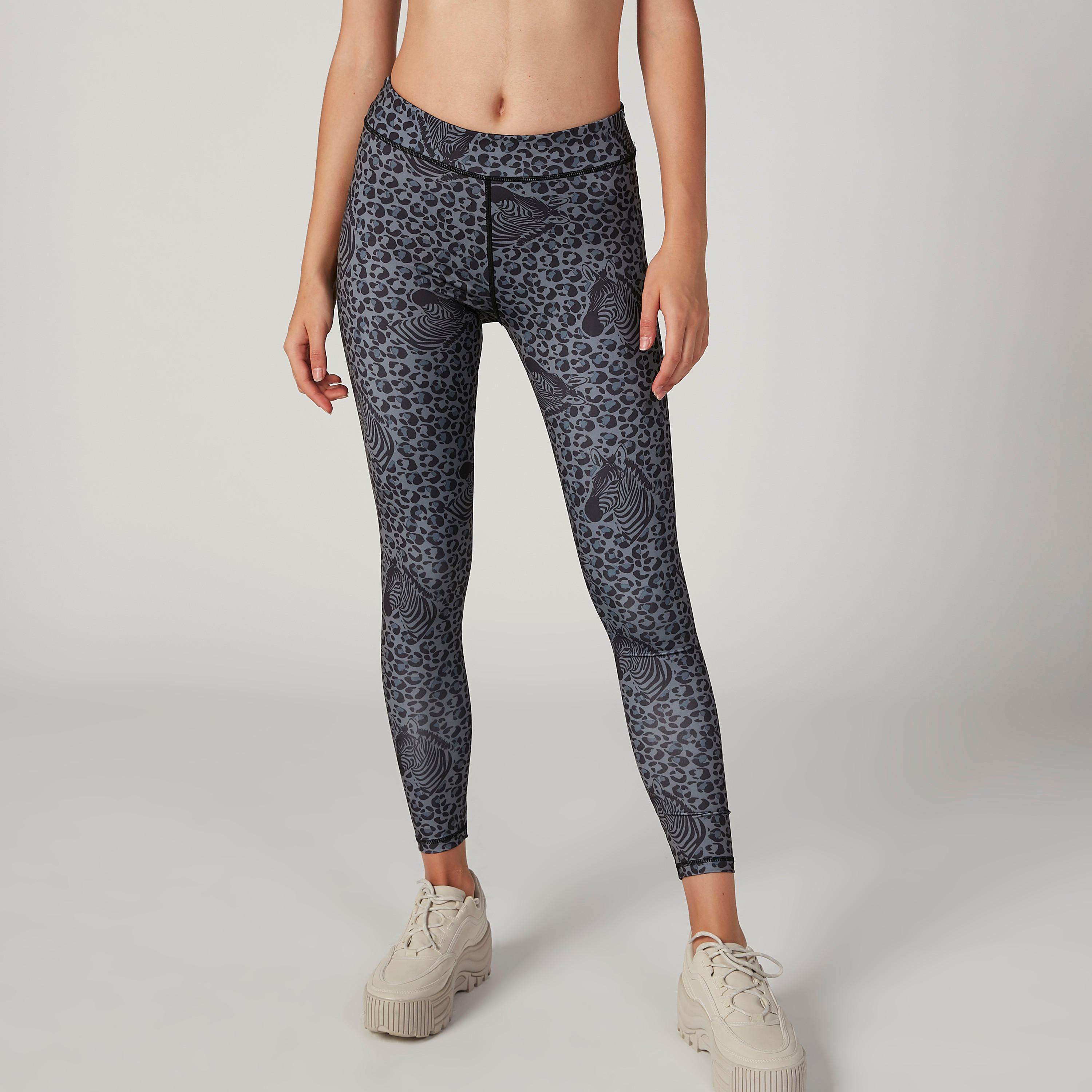 بنطال ليقنز بخصر مطّاطي وطبعات-women-clothing-sportswearandactivewear-bottoms-image-1
