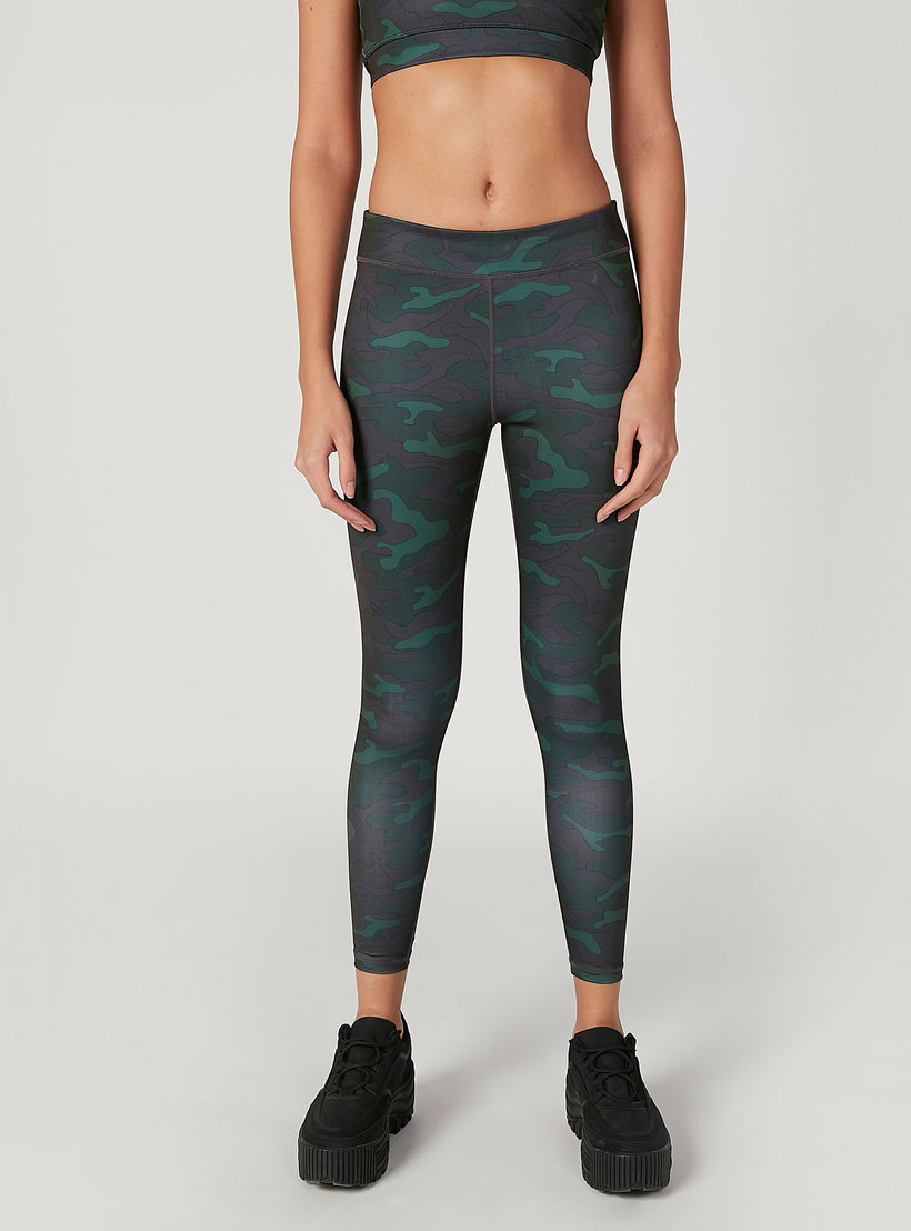 بنطلون ليقنز بخصر مطّاطي وطبعات-women-clothing-sportswearandactivewear-bottoms-image-4