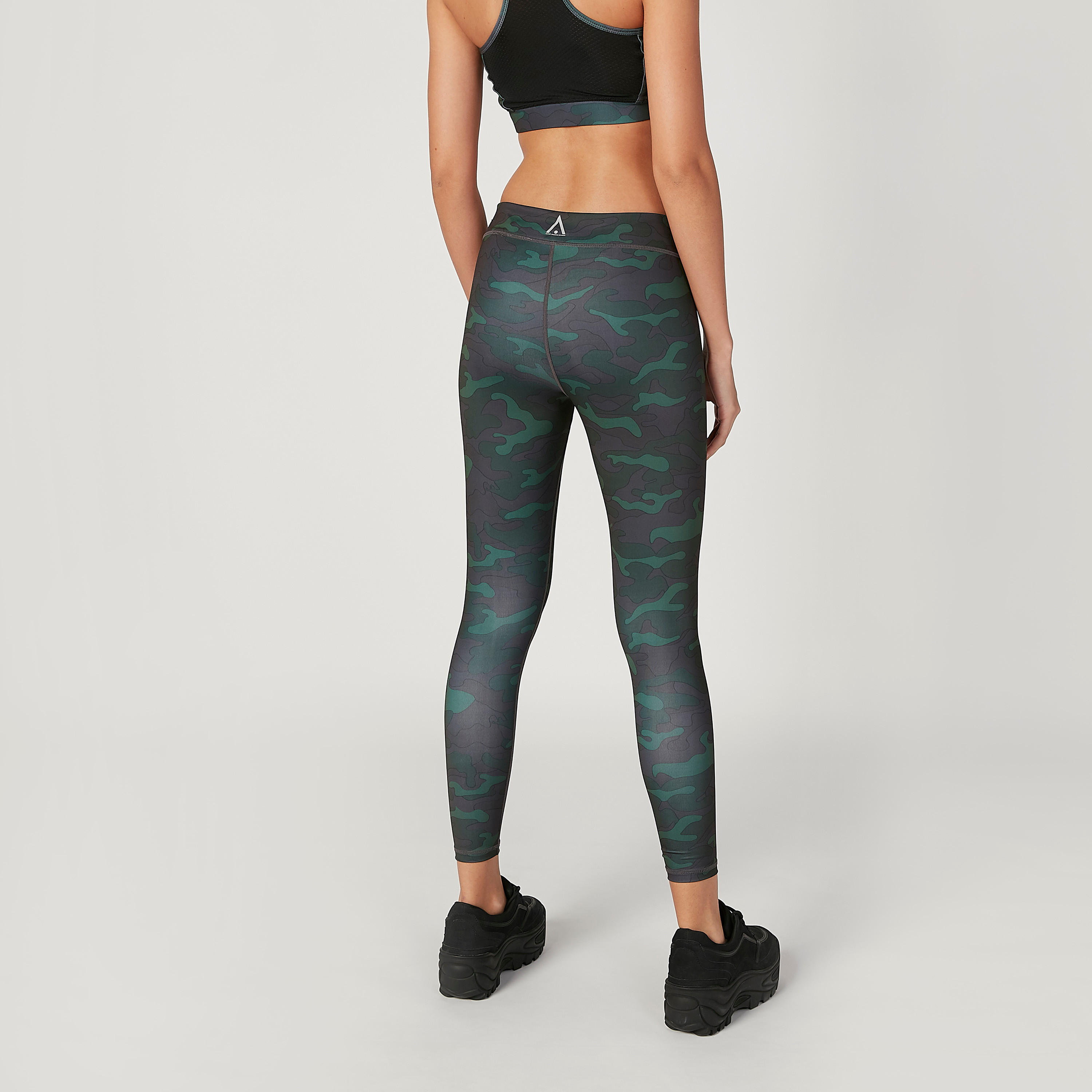 بنطلون ليقنز بخصر مطّاطي وطبعات-women-clothing-sportswearandactivewear-bottoms-image-3