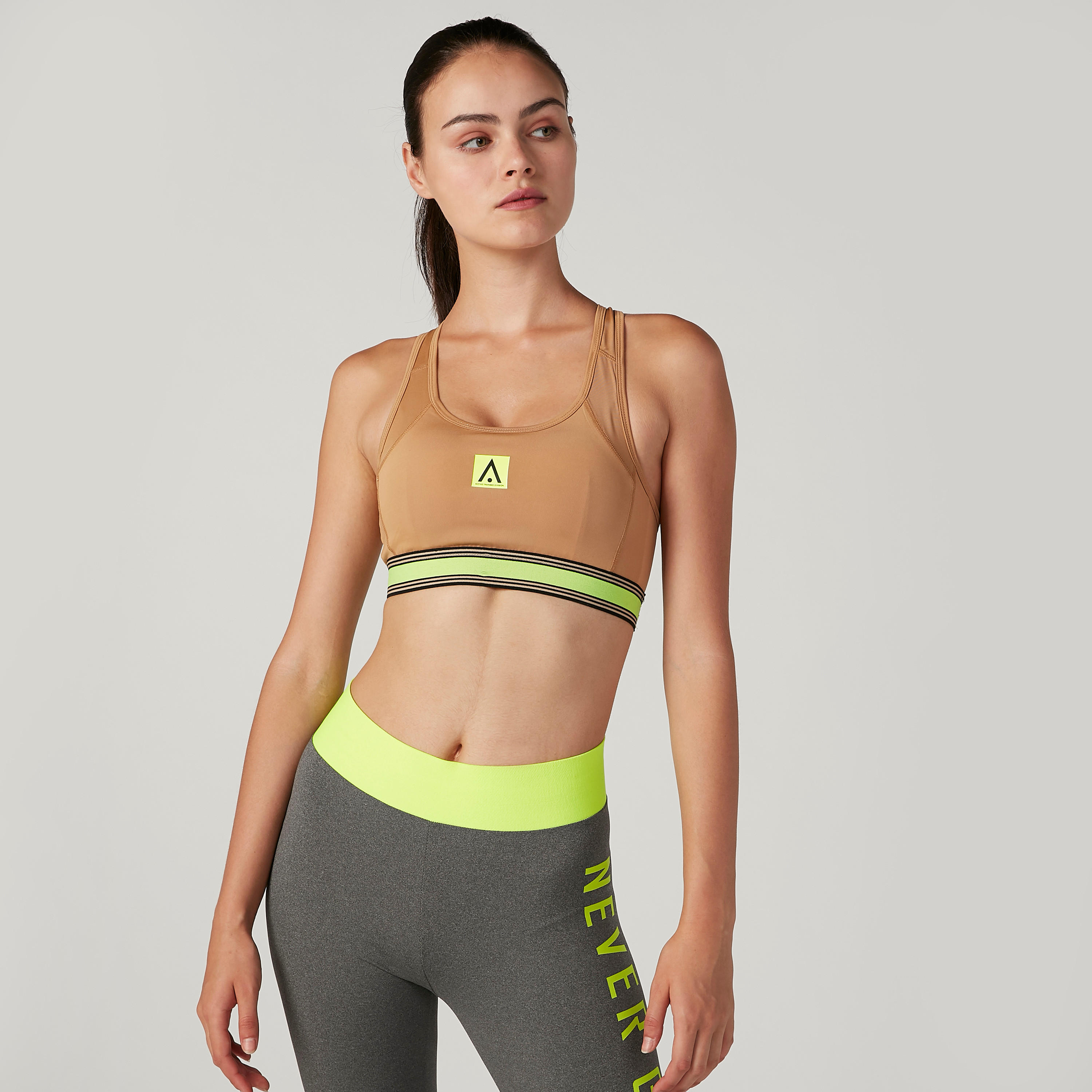 صدرية رياضية مستدامة بظهر ريسر وطبعات-sports-women-clothing-sportsbras-image-3
