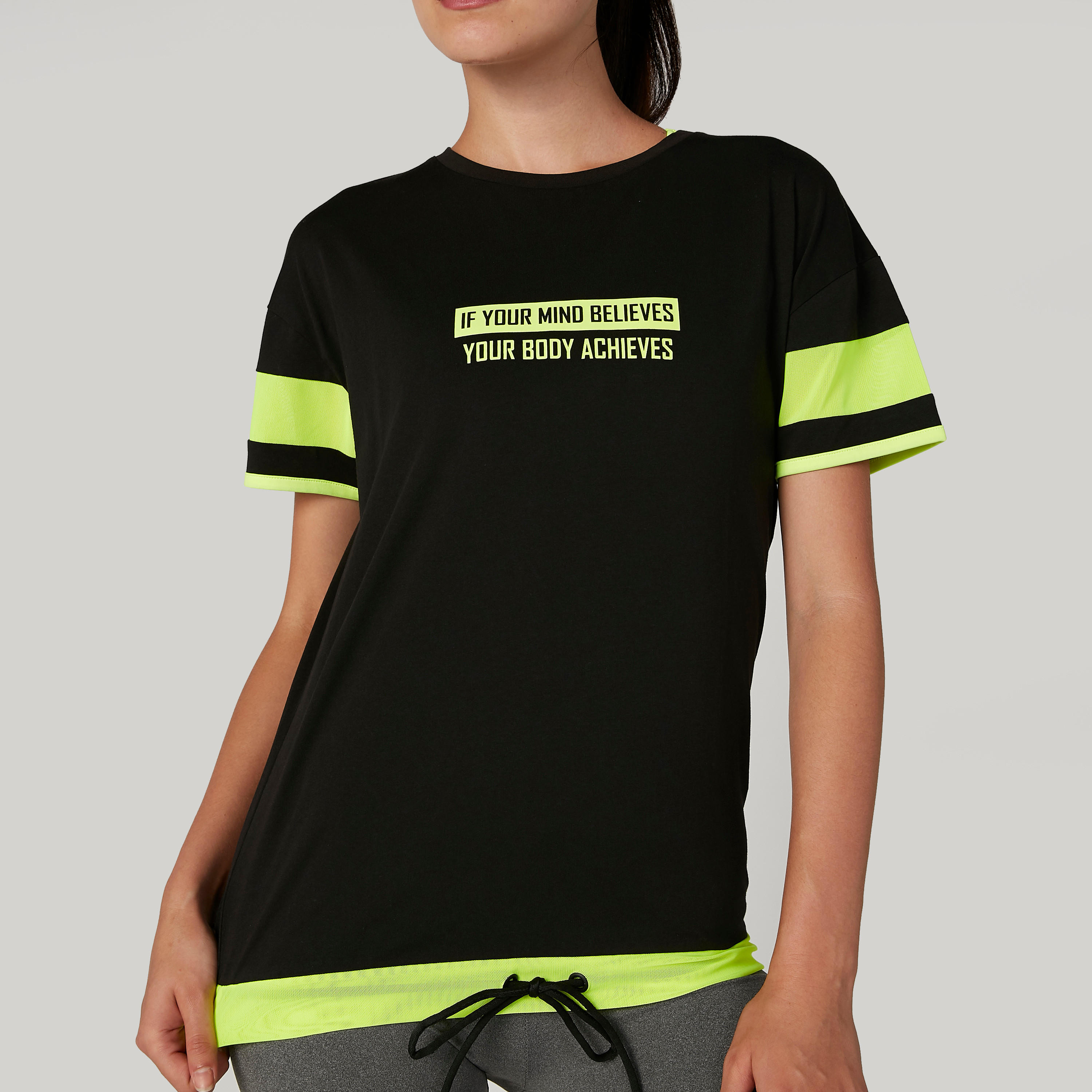 تيشيرت مستدام بياقة مستديرة وأكمام قصيرة وطبعات -women-clothing-sportswearandactivewear-tshirtsandvests-image-4