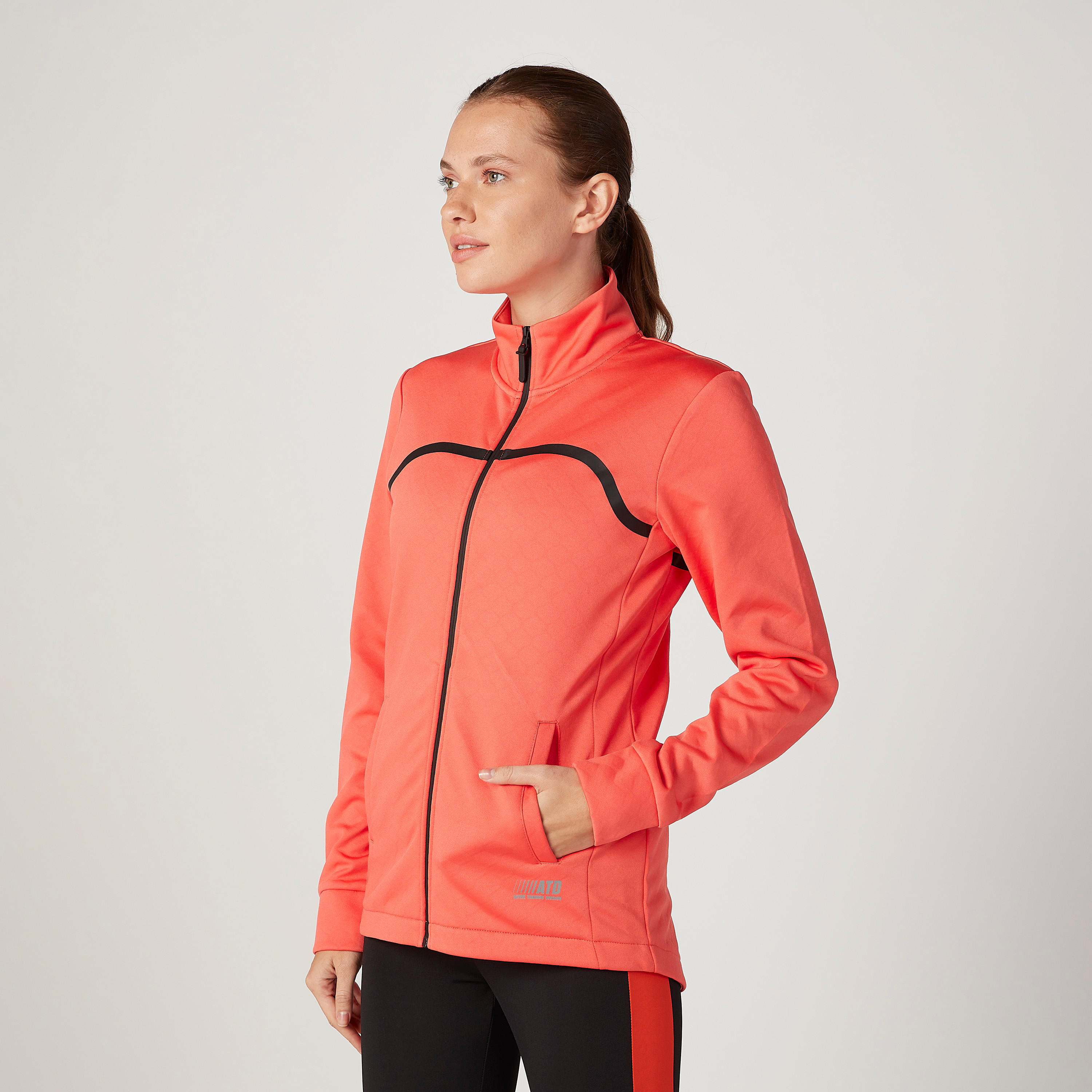 جاكيت سادة بأكمام طويلة وسحّاب إغلاق-women-clothing-sportswearandactivewear-coatsandjackets-jackets-image-5