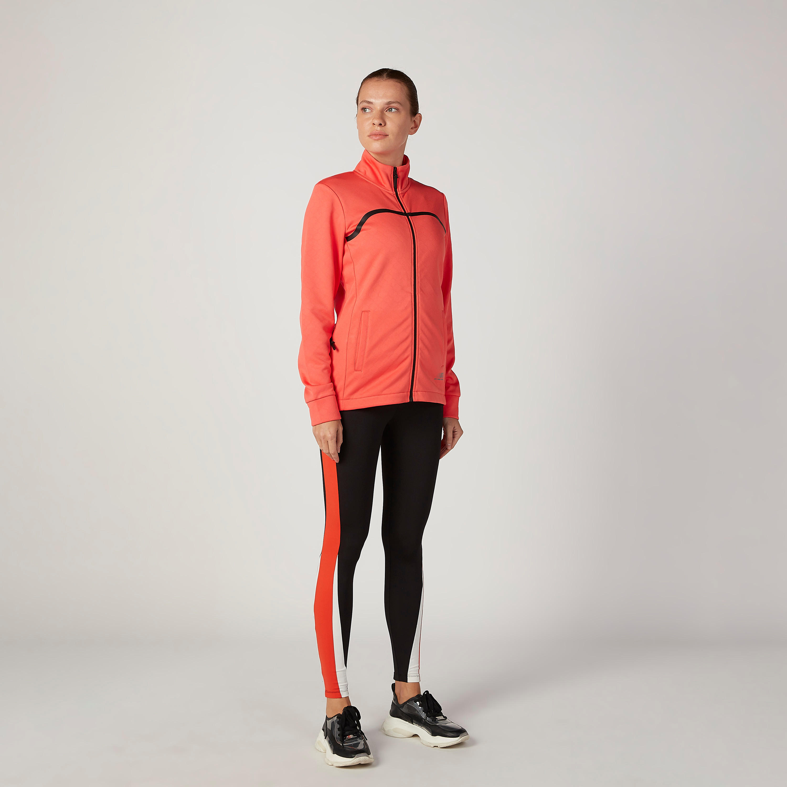 جاكيت سادة بأكمام طويلة وسحّاب إغلاق-women-clothing-sportswearandactivewear-coatsandjackets-jackets-image-4