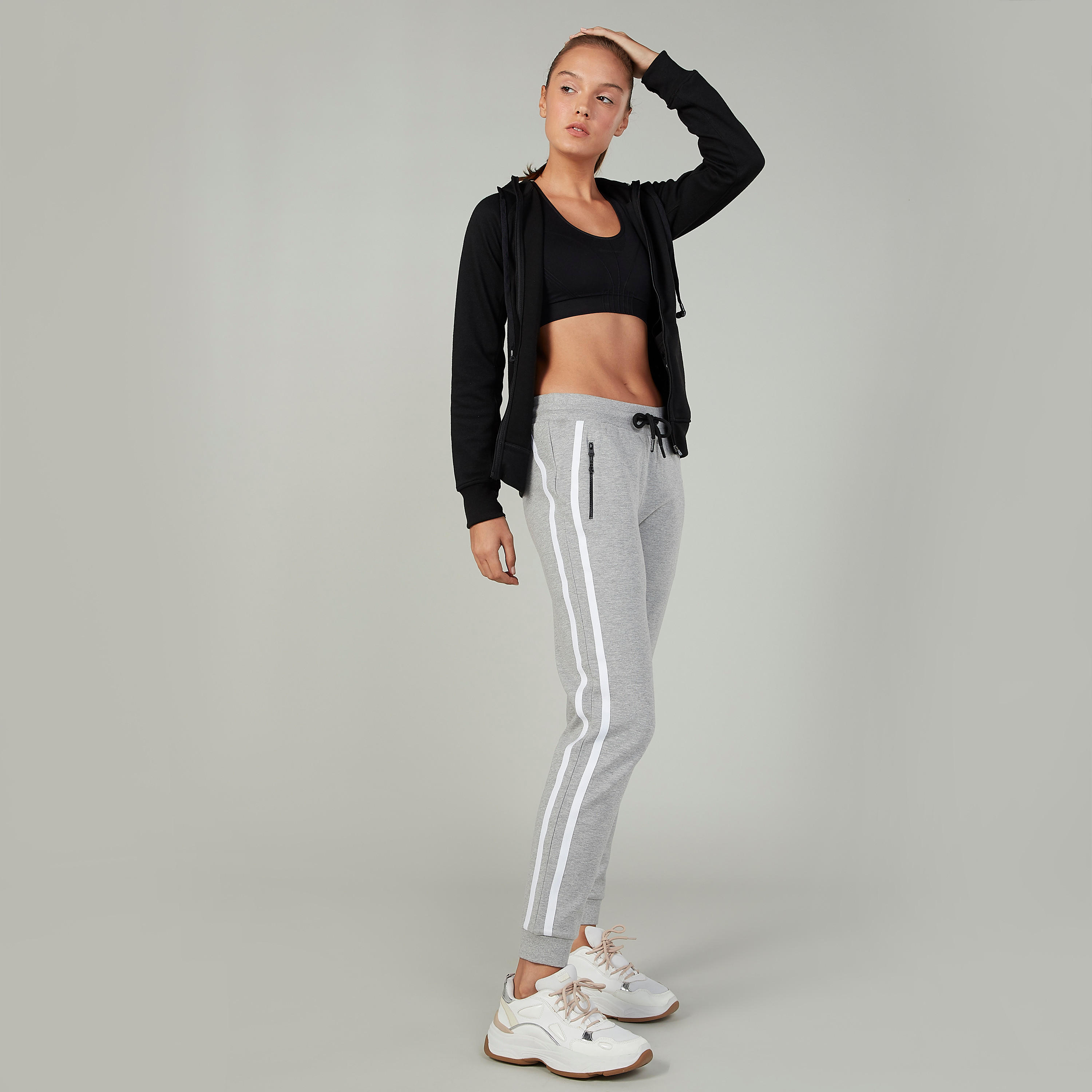 بنطال رياضي مستدام سادة برباط وجيوب -women-clothing-sportswearandactivewear-bottoms-image-2