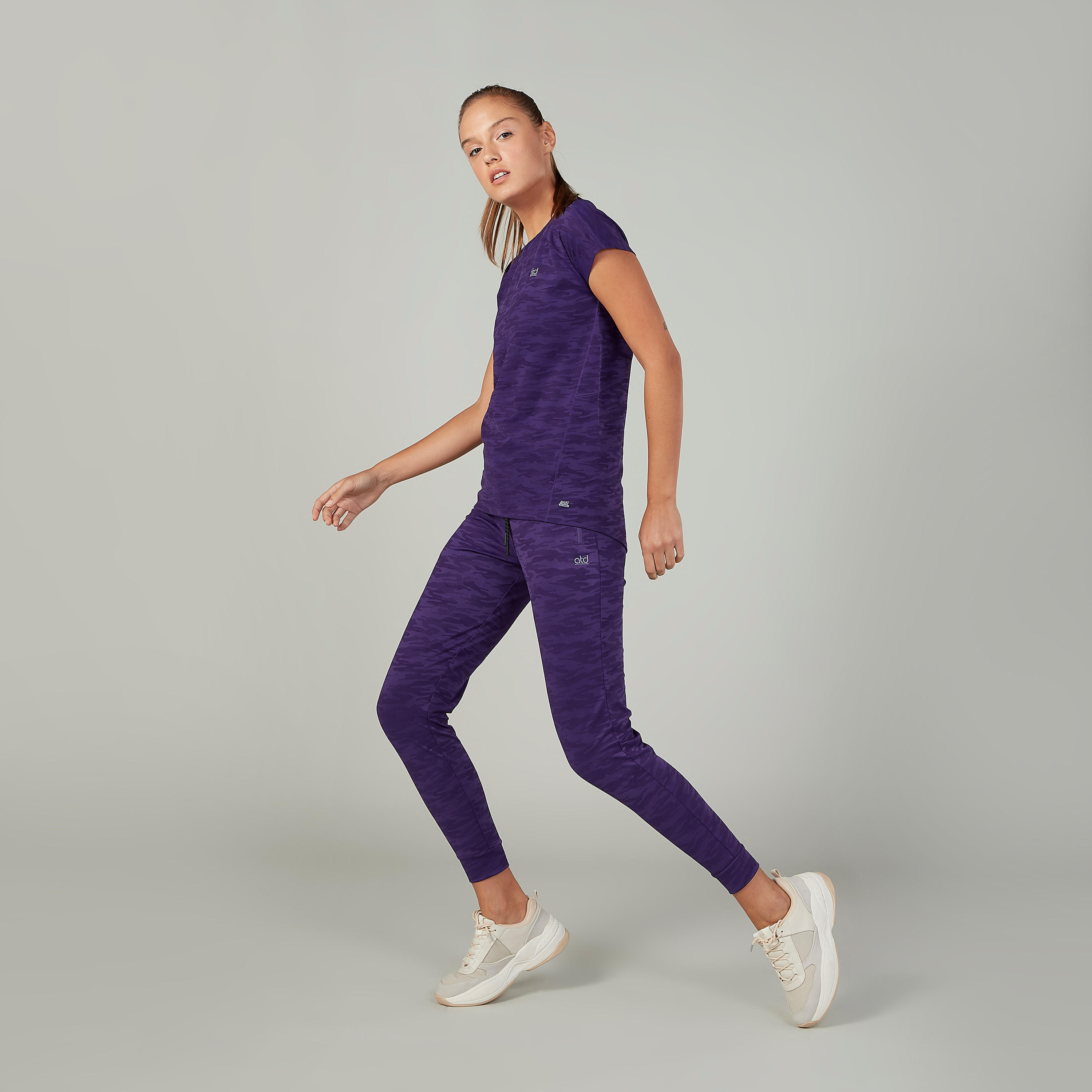 بنطلون رياضي بجيوب وطبعات وتفاصيل سحاب-women-clothing-bottoms-joggers-image-2