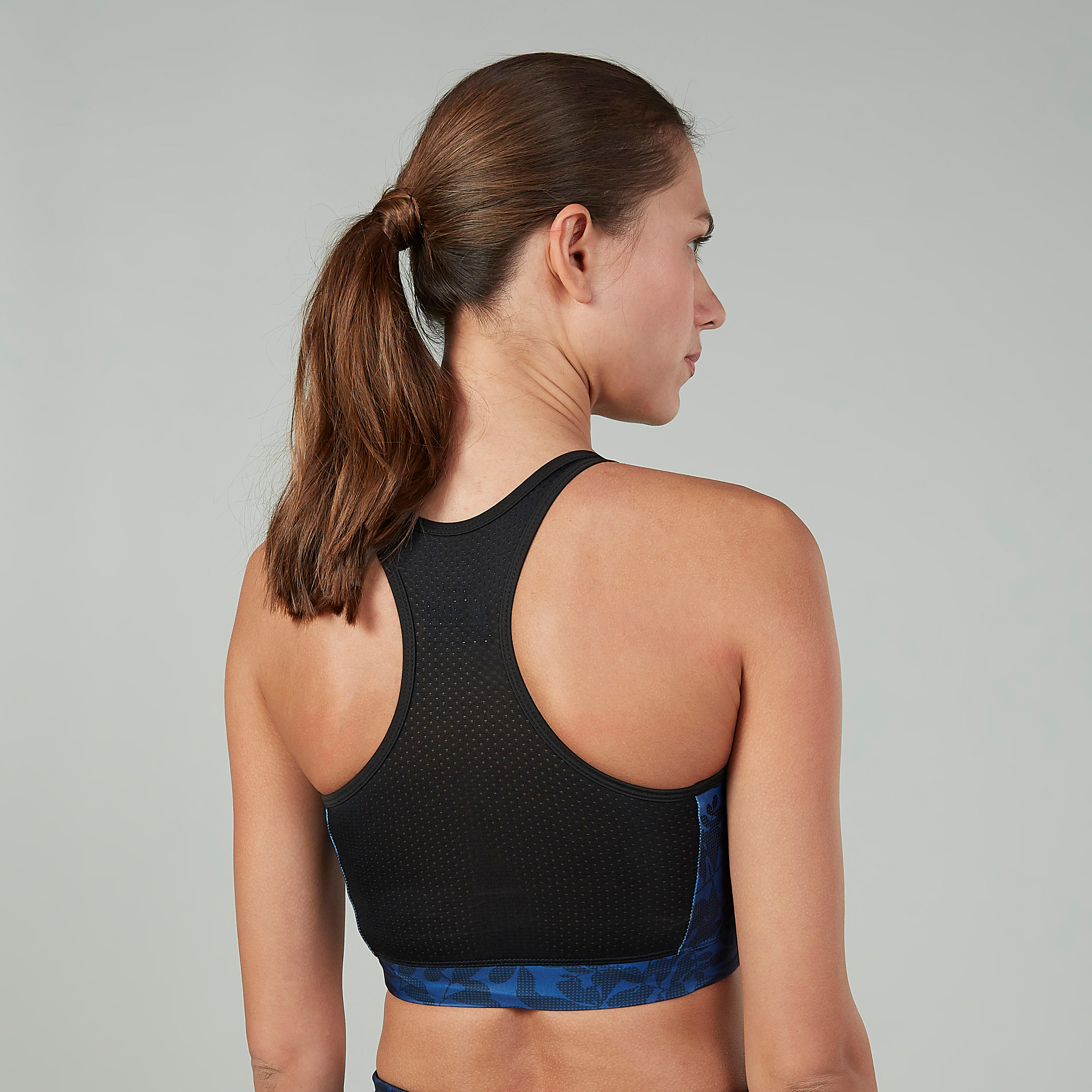 صدريّة رياضيّة بياقة عميقة وظهر ريسر وطبعات-sports-women-clothing-sportsbras-image-4