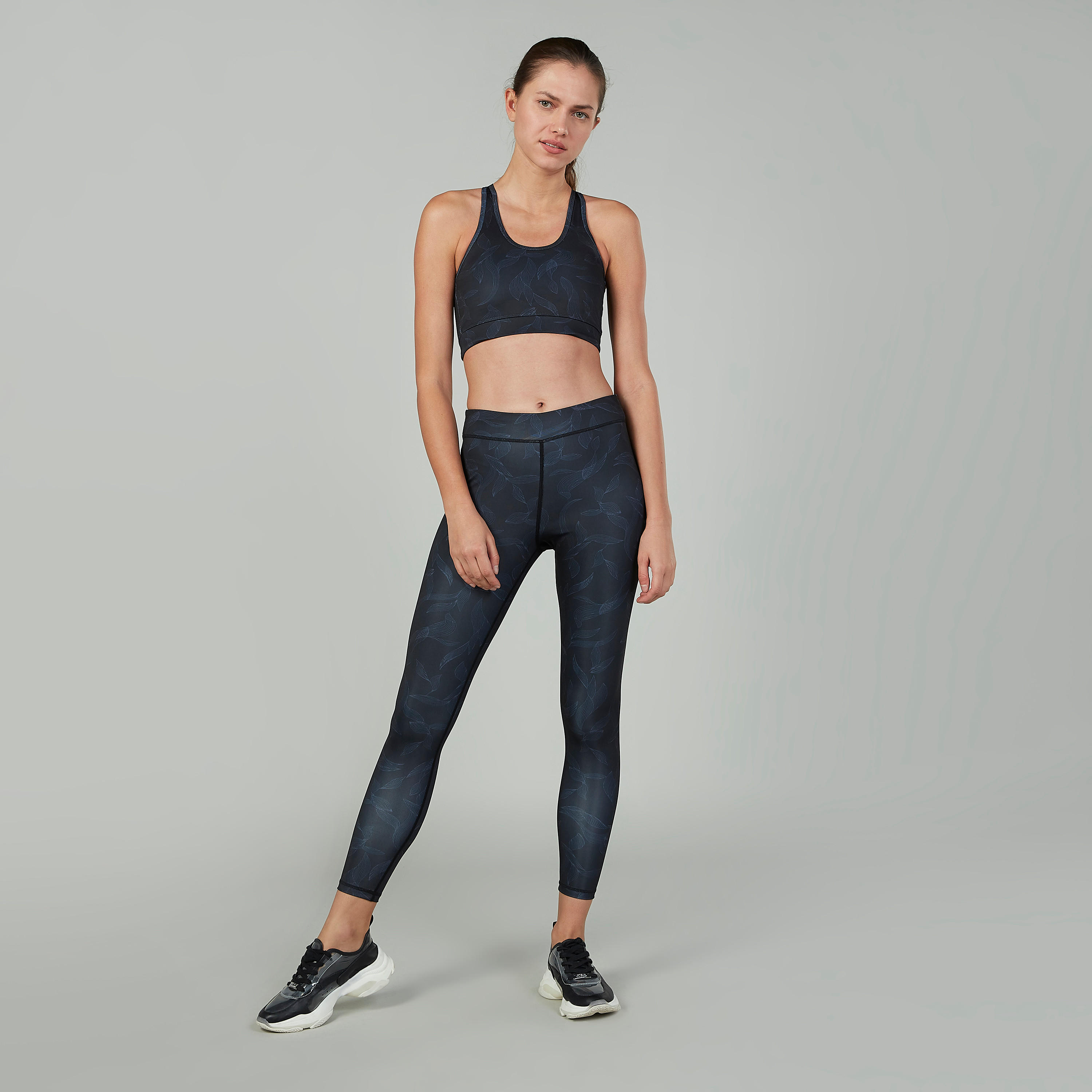 صدريّة رياضيّة بياقة عميقة وظهر ريسر وطبعات-sports-women-clothing-sportsbras-image-2
