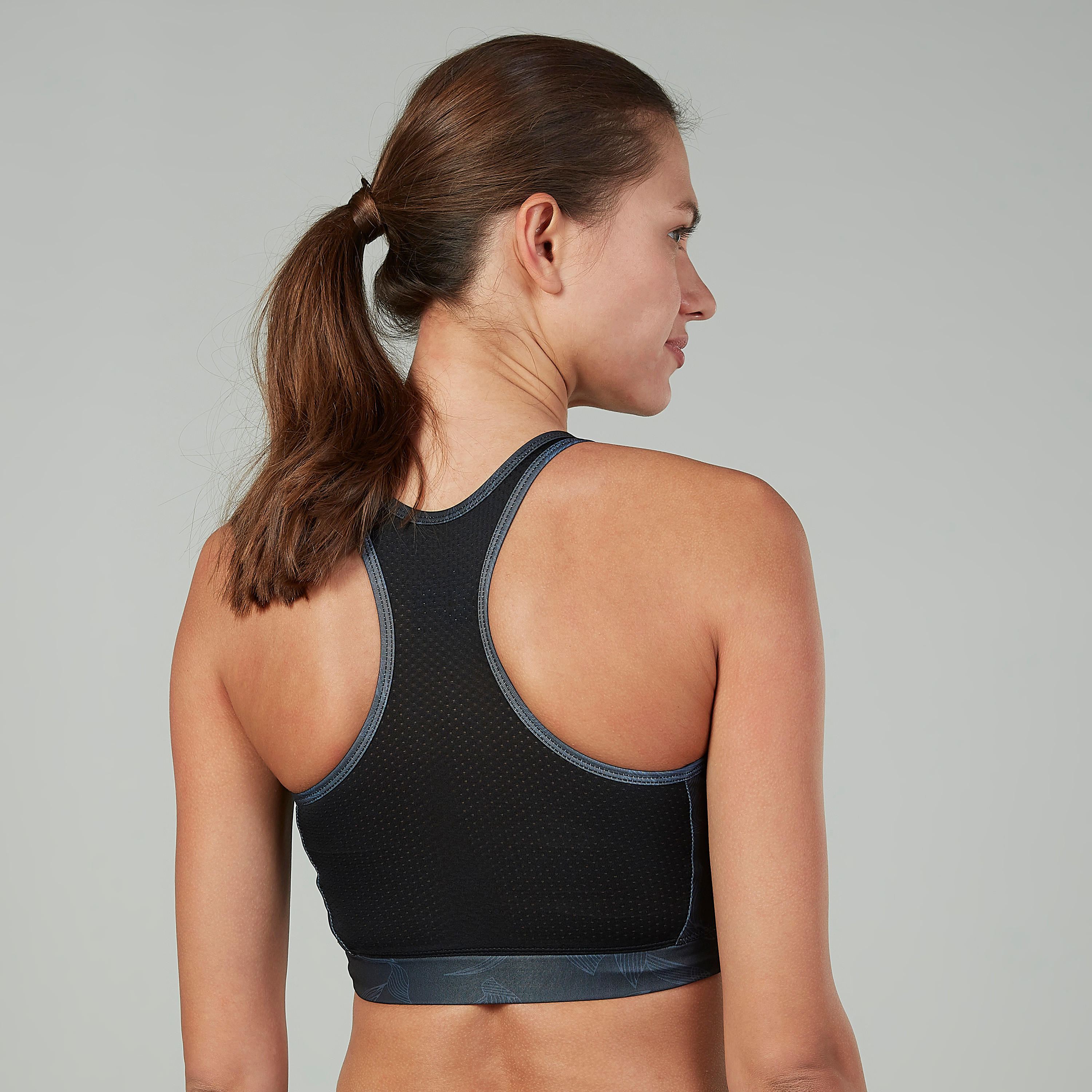 صدريّة رياضيّة بياقة عميقة وظهر ريسر وطبعات-sports-women-clothing-sportsbras-image-4
