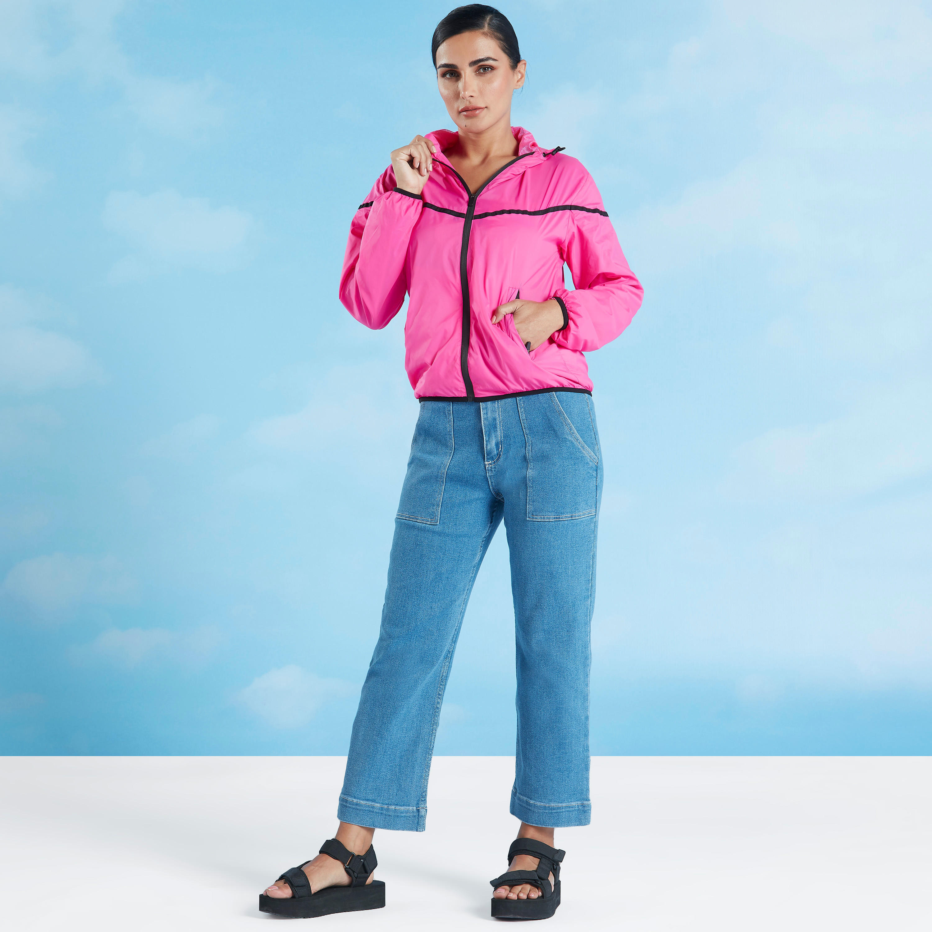 جاكيت سادة بقبعة وأكمام طويلة-women-clothing-sportswearandactivewear-coatsandjackets-jackets-image-2