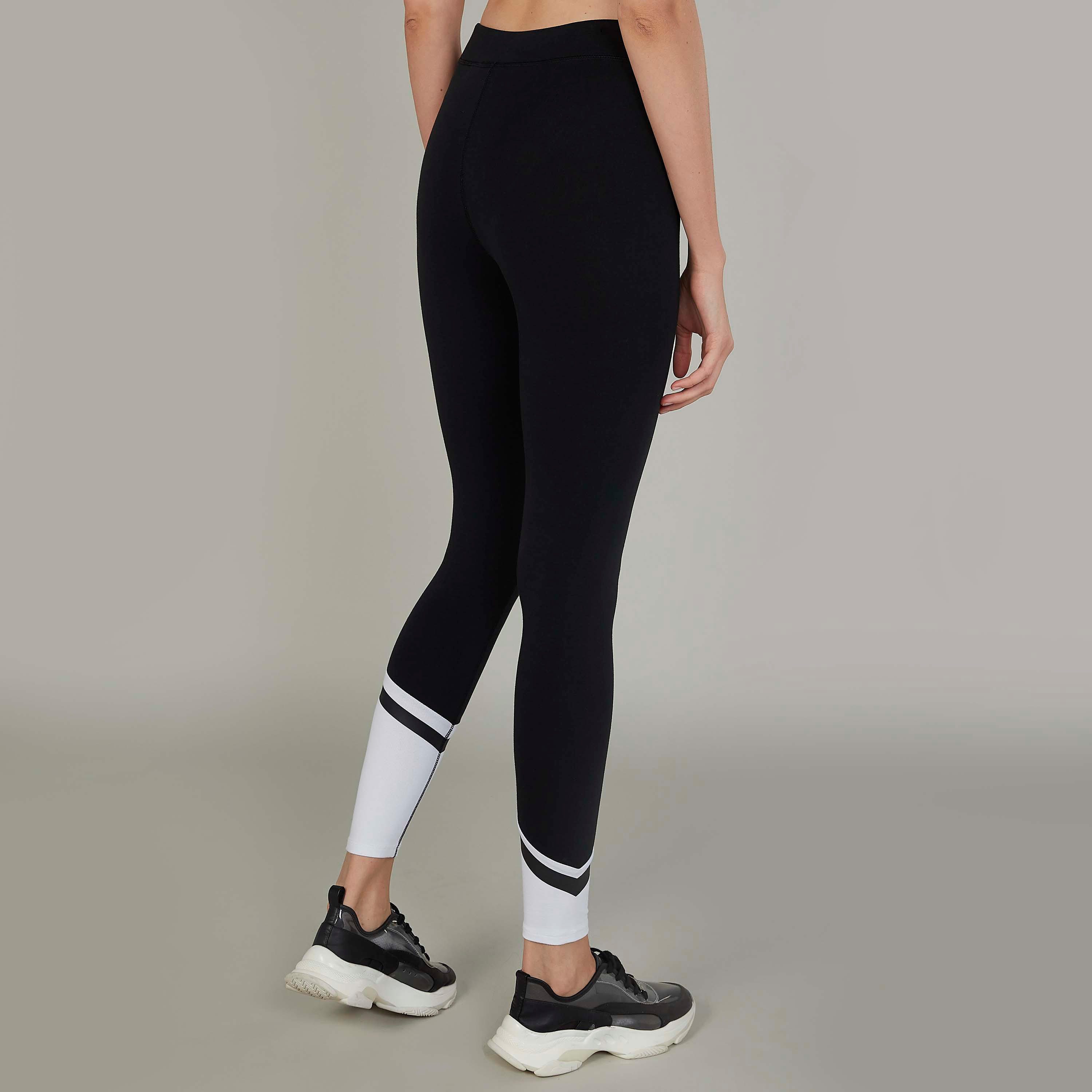 بنطلون ليقنز بخصر مطّاطي وطبعات-women-clothing-bottoms-leggings-image-4