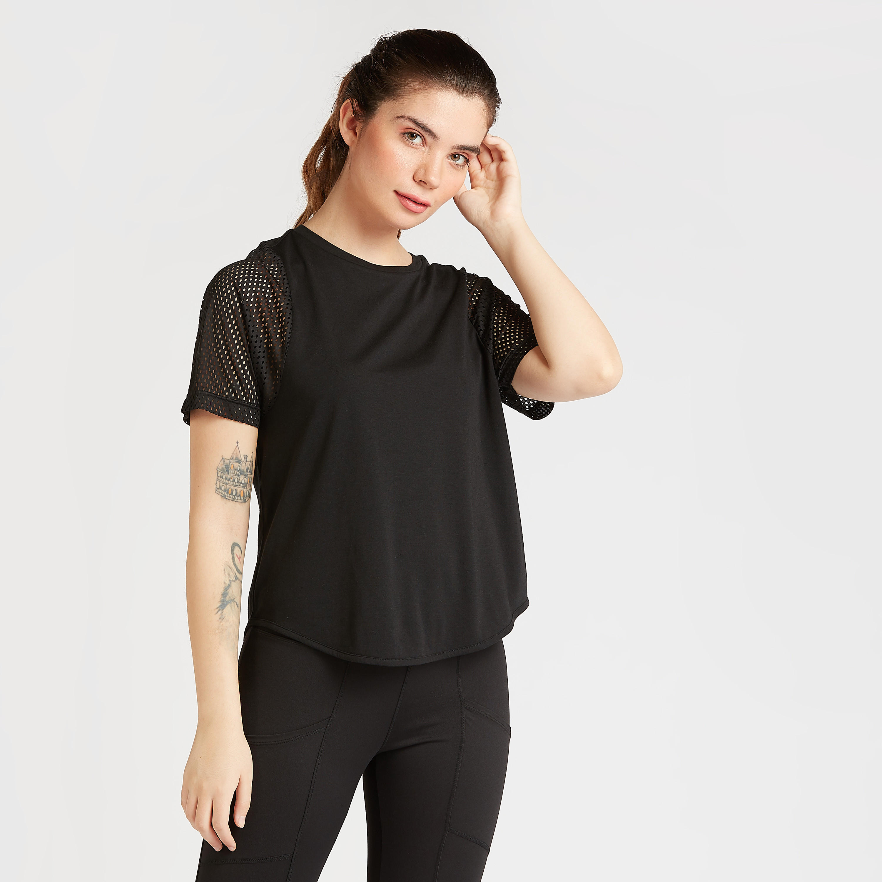 تيشيرت سادة بياقة ضيّقة وأكمام شبكية-women-clothing-sportswearandactivewear-tshirtsandvests-image-5