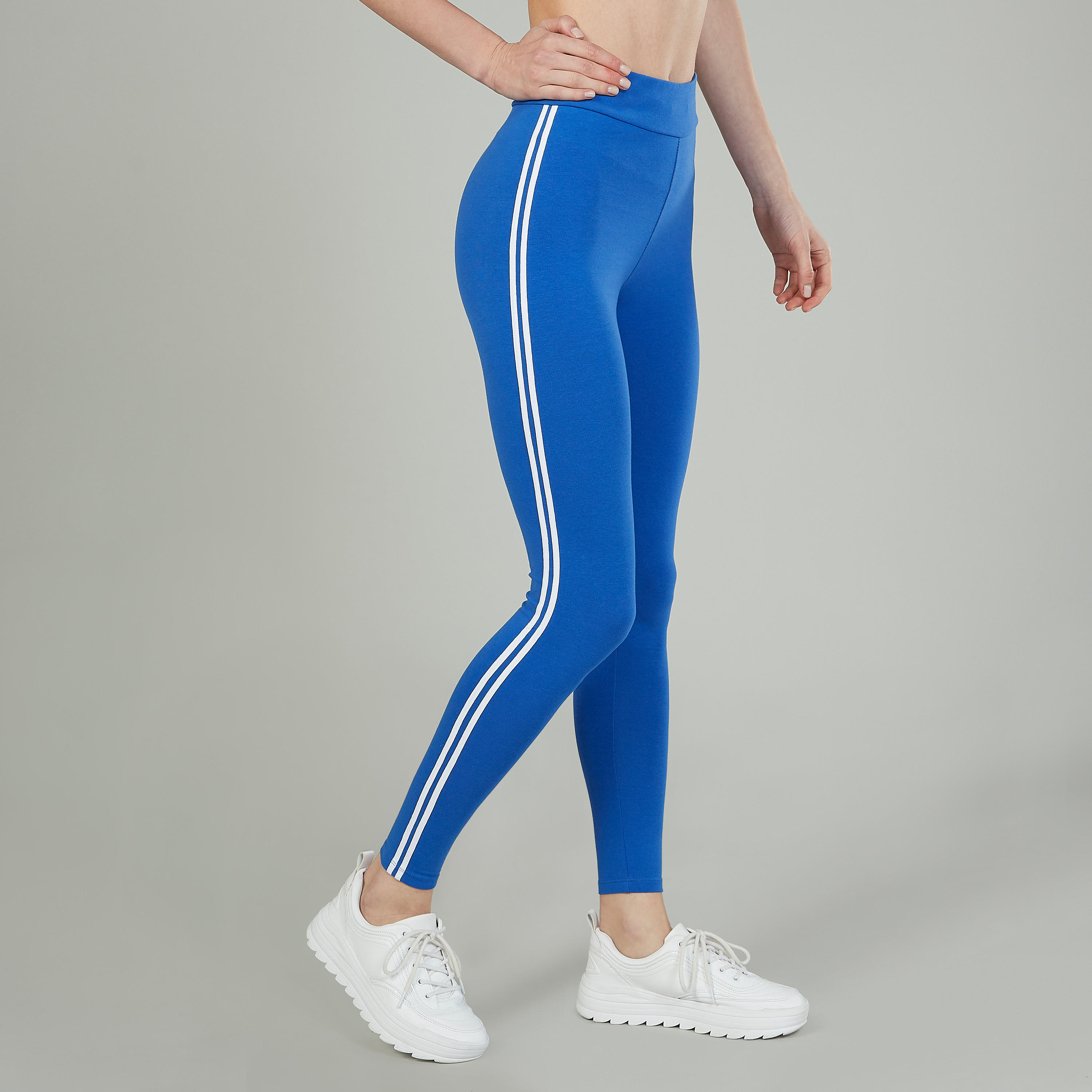 بنطلون ليقنز سادة بخصر مطّاطي وشريطة-women-clothing-sportswearandactivewear-bottoms-image-1
