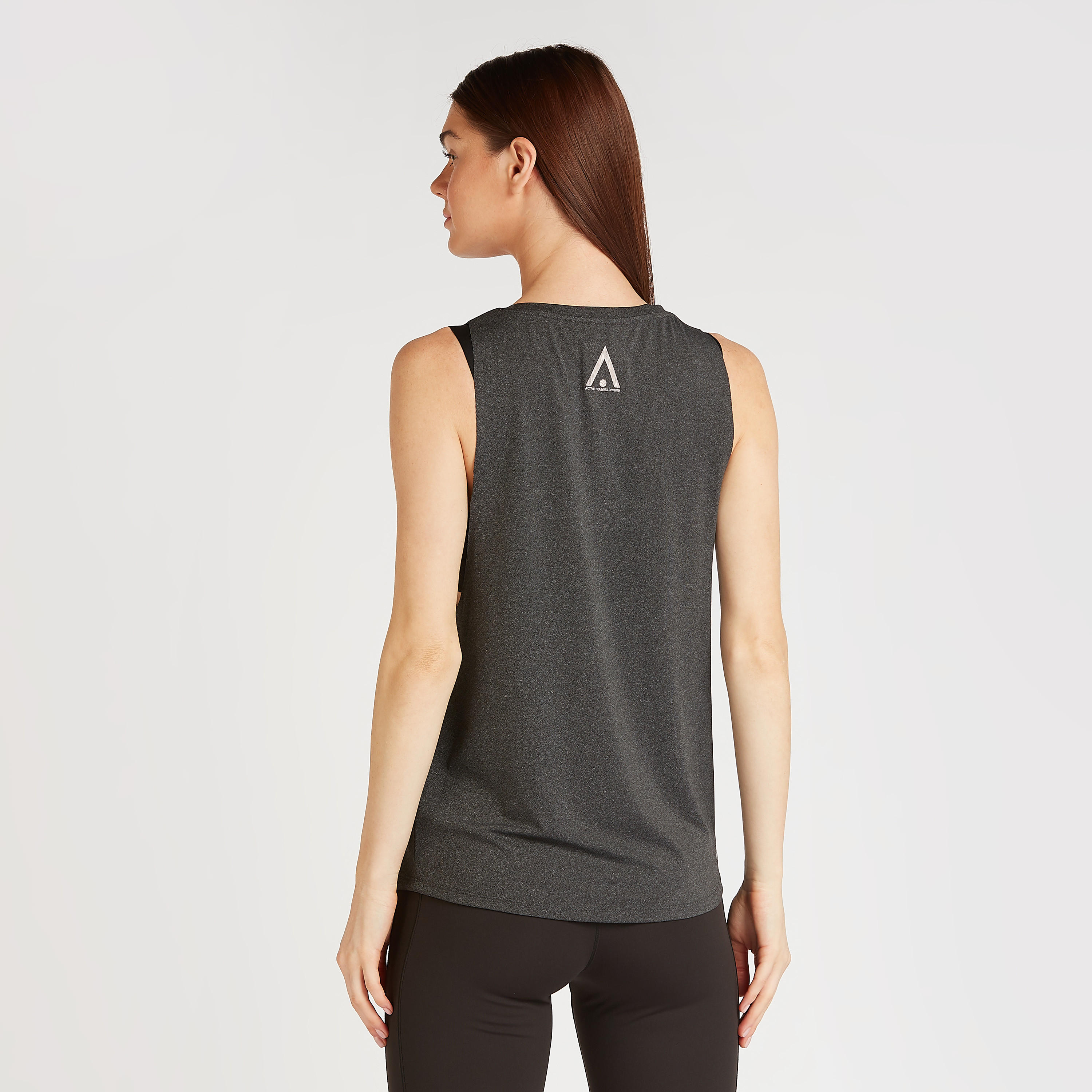 بلوزة دون أكمام بياقة مستديرة وطبعات-women-clothing-sportswearandactivewear-tshirtsandvests-image-4
