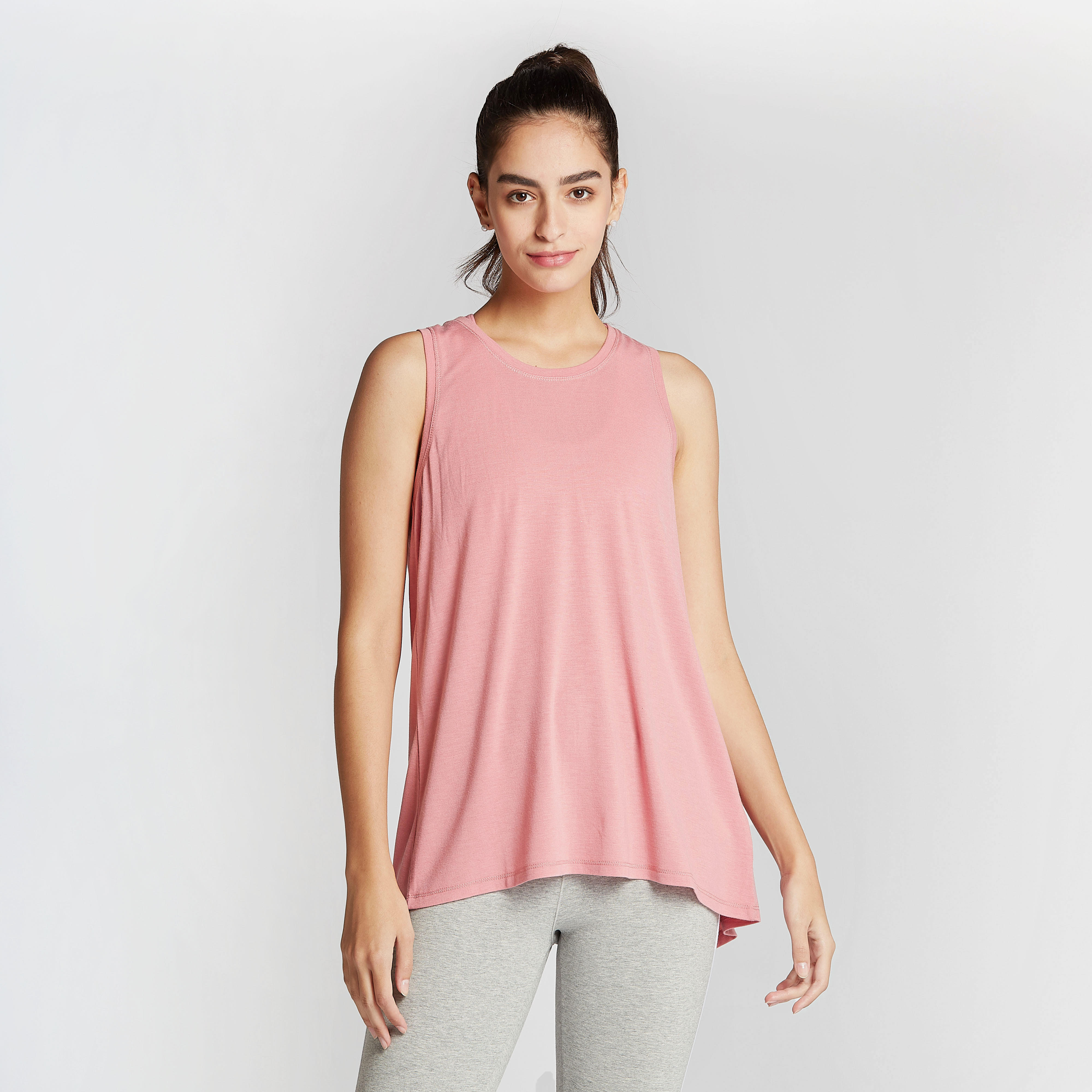 تيشيرت سادة دون أكمام بياقة مستديرة-women-clothing-sportswearandactivewear-tshirtsandvests-image-4